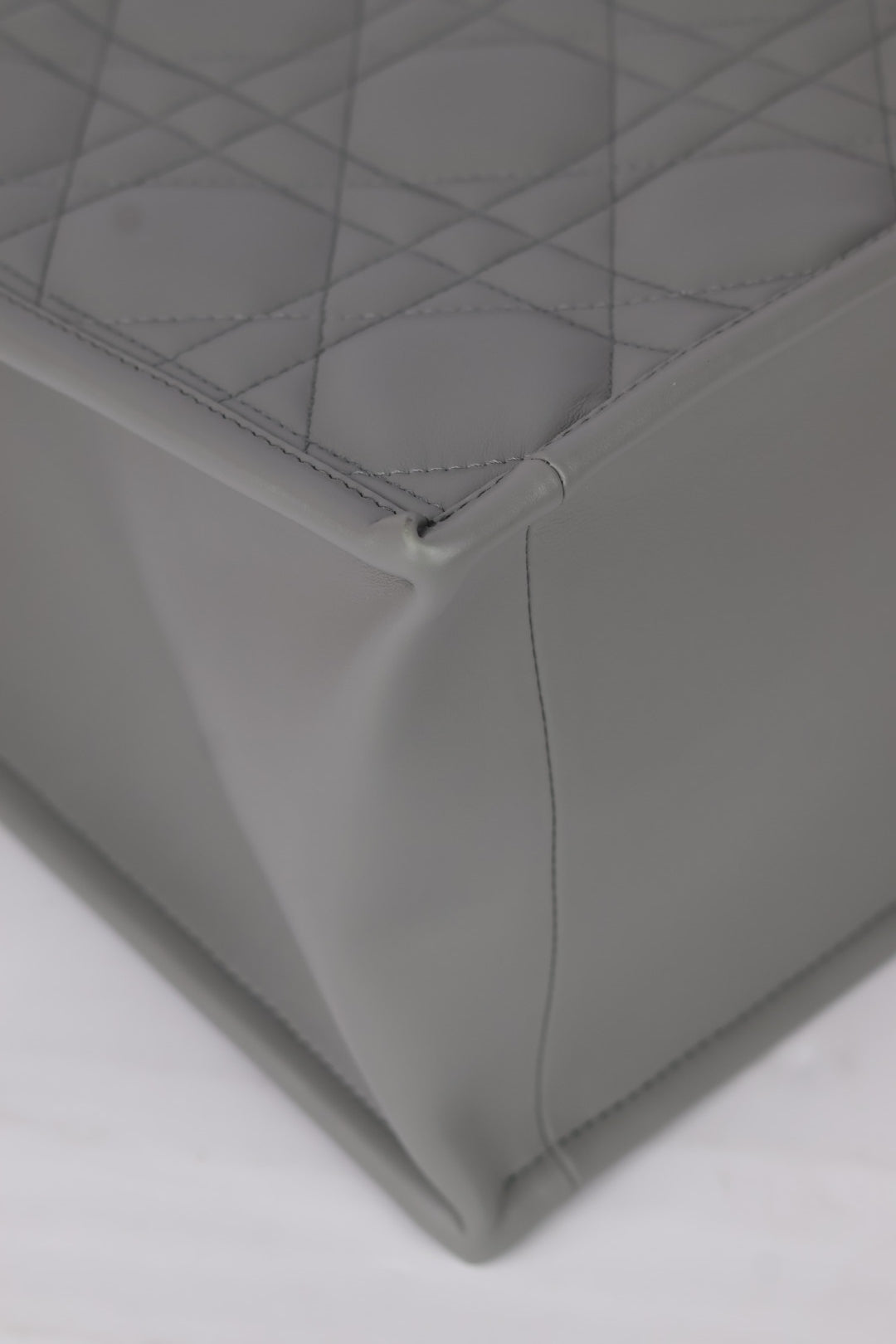 Dior Book Tote Macrocannage Media