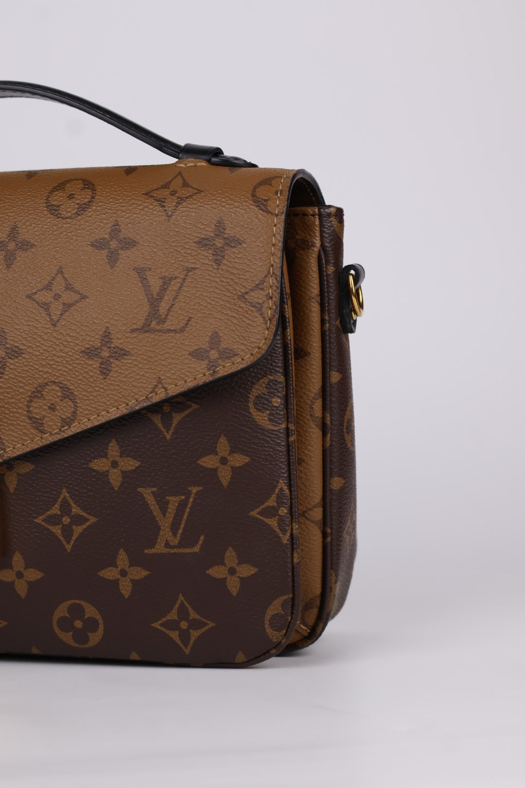 Louis Vuitton Métis Reverse
