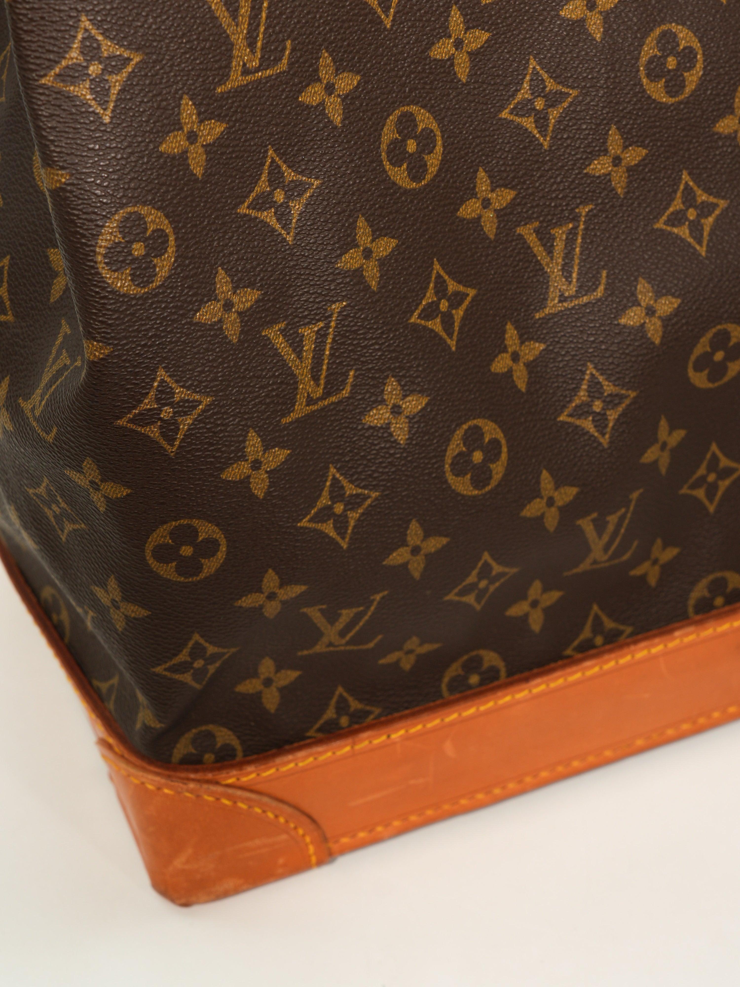Louis Vuitton Streamer Monogram Vintage