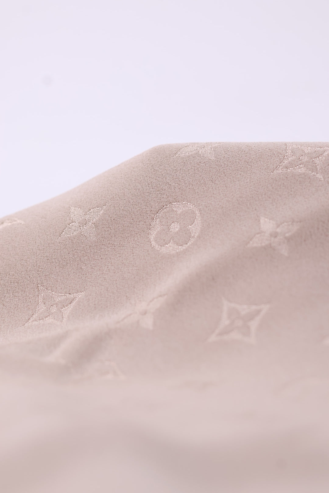 Louis Vuitton Foulard in Monogram