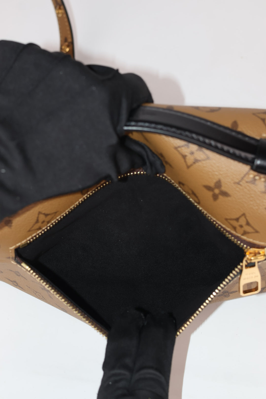 Louis Vuitton Métis Reverse