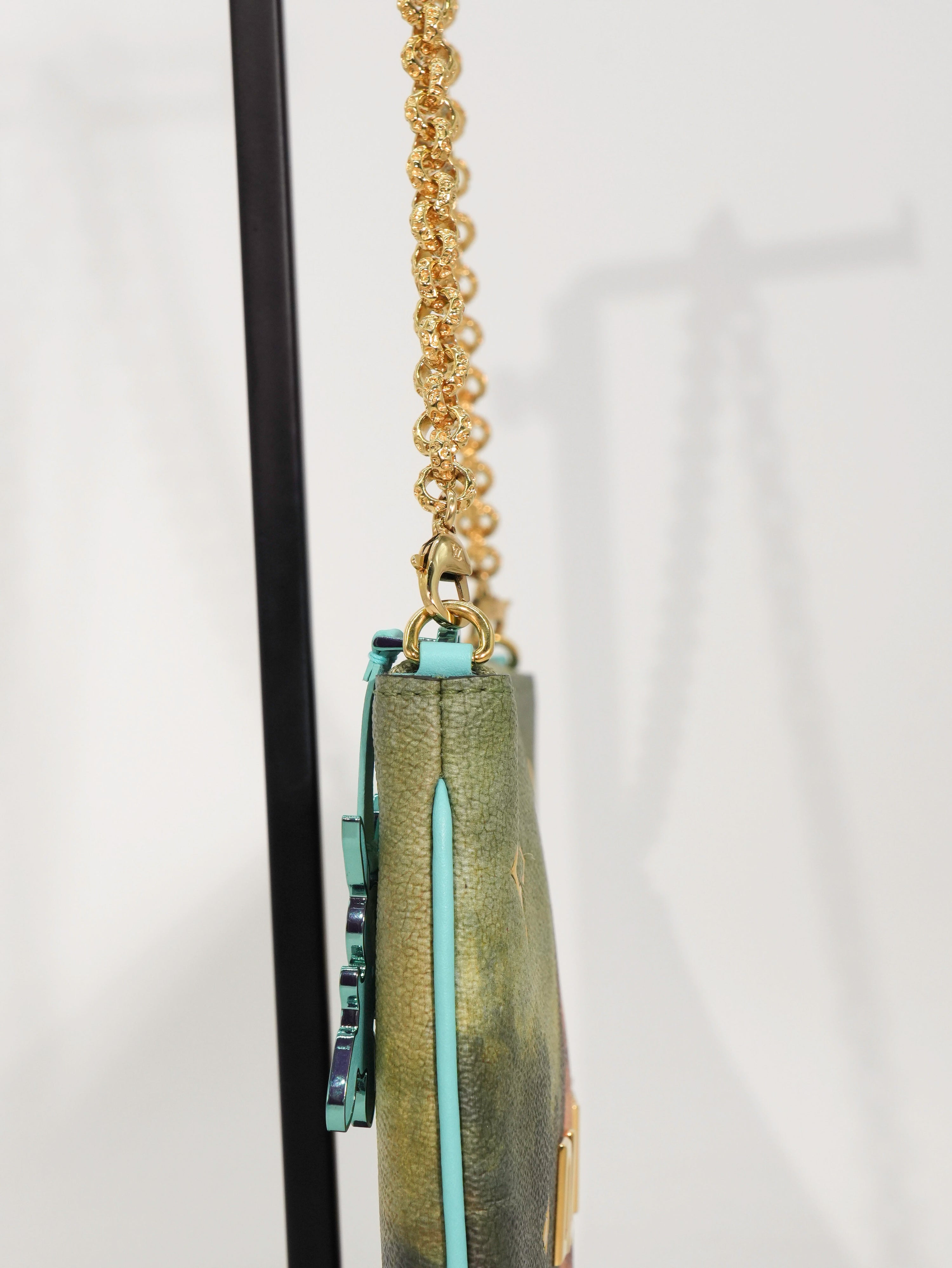 Louis Vuitton Pochette Masters Chain