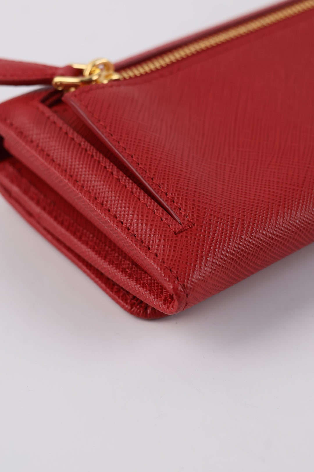 Prada Portafoglio Lungo in Pelle Saffiano