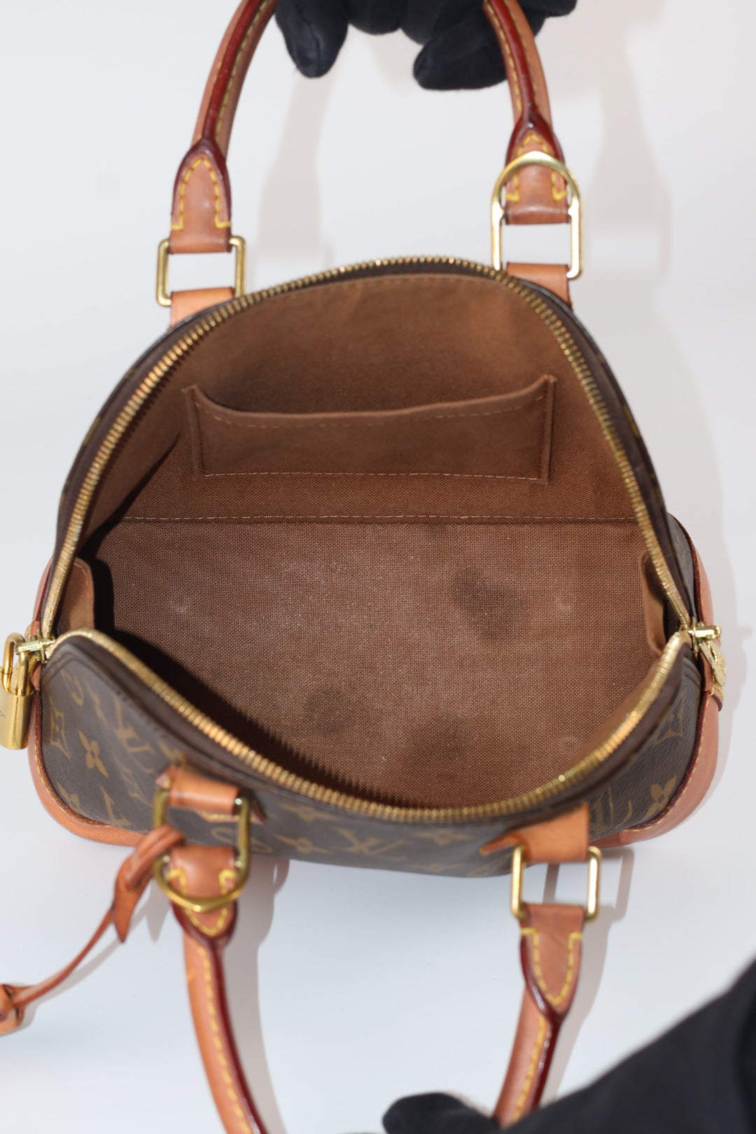 Louis Vuitton Alma BB Monogram