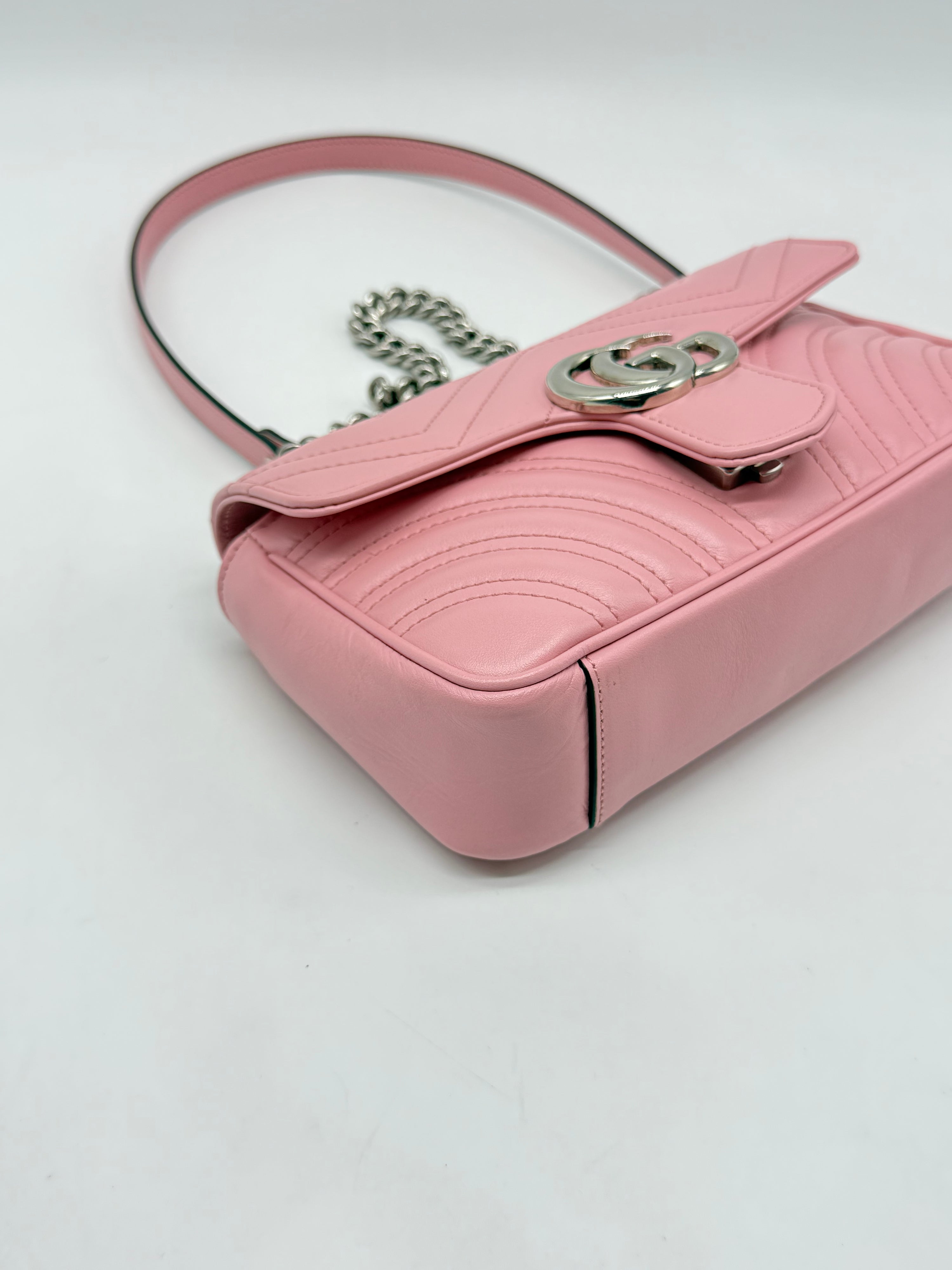 Gucci Marmont Matelassé 22cm