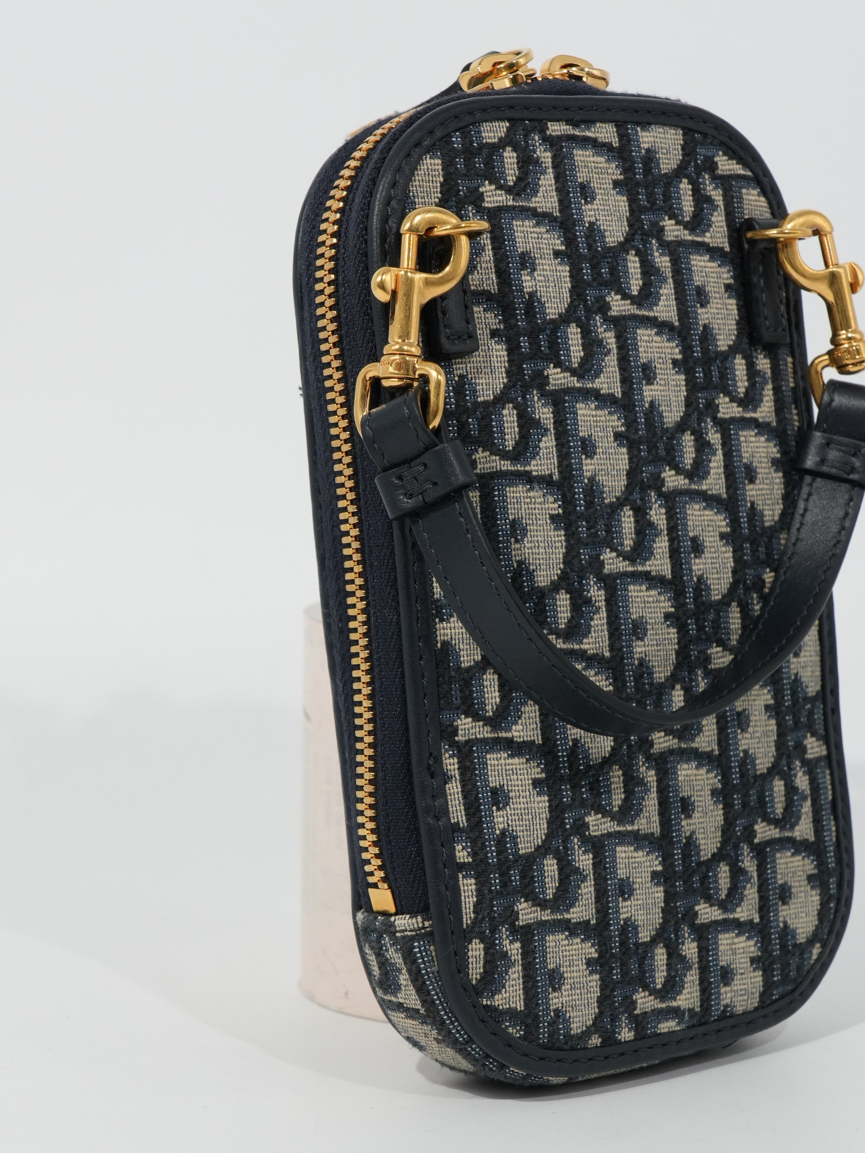 Dior Call’in 30 Montaigne