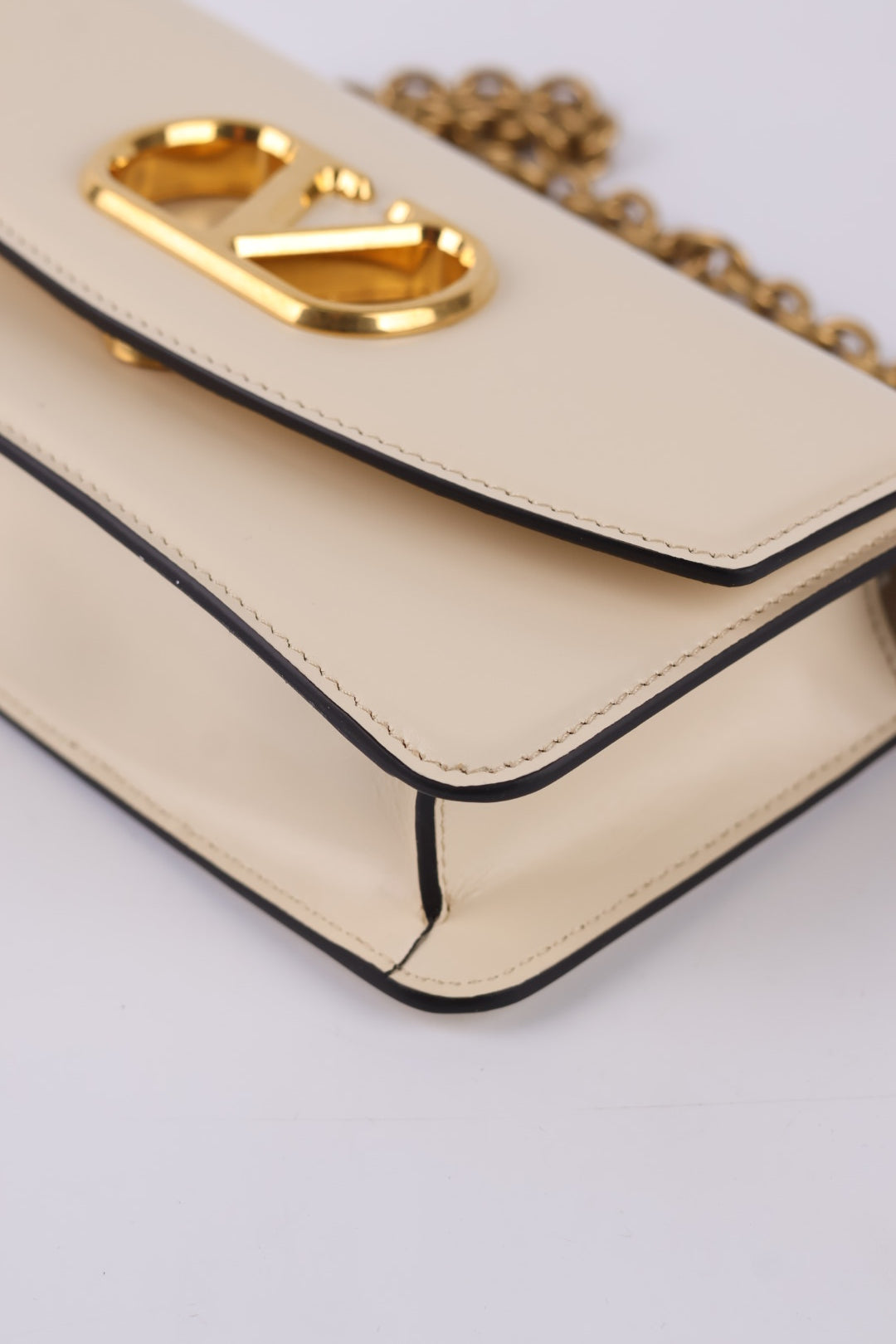 Valentino Clutch Vain in Pelle