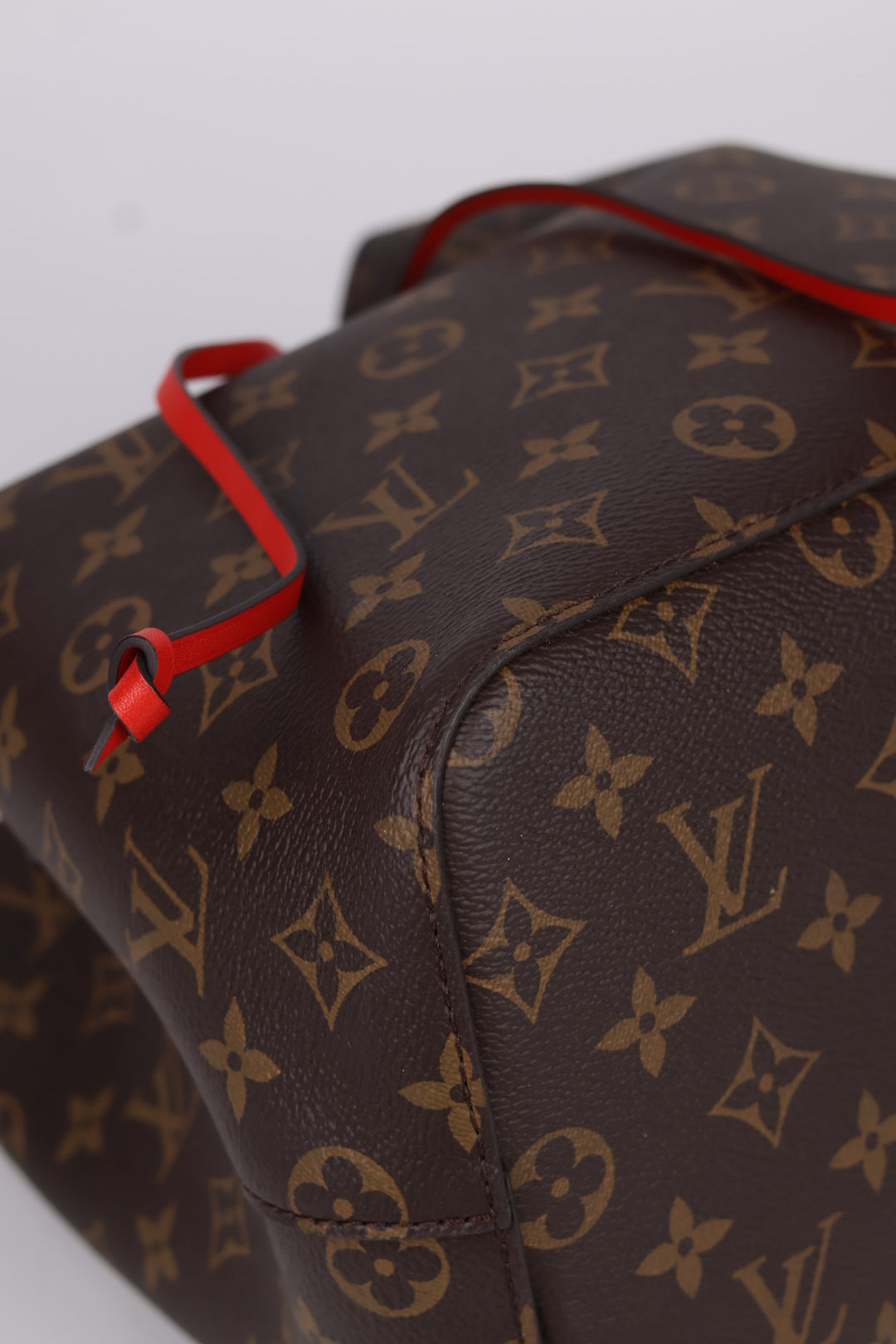 Louis Vuitton Neo Noè MM Monogram