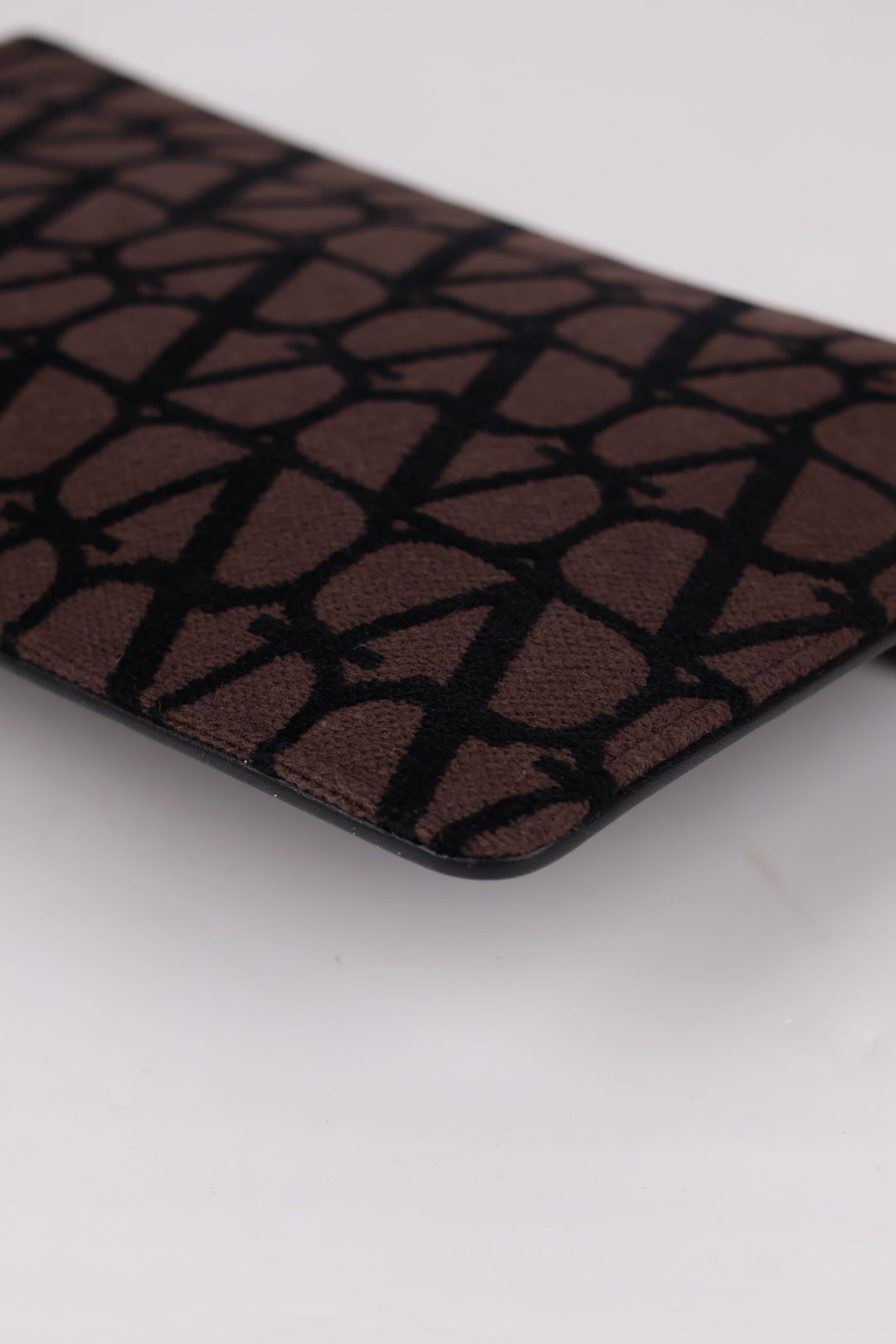 Valentino Locó Pouch Iconographe