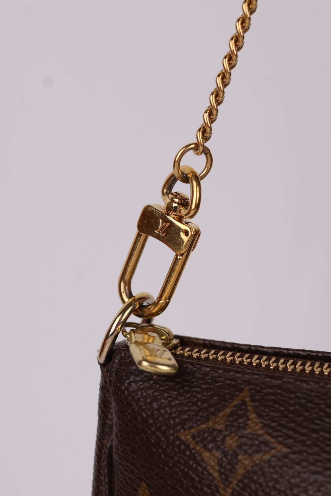 Louis Vuitton Mini Accessoires Monogram