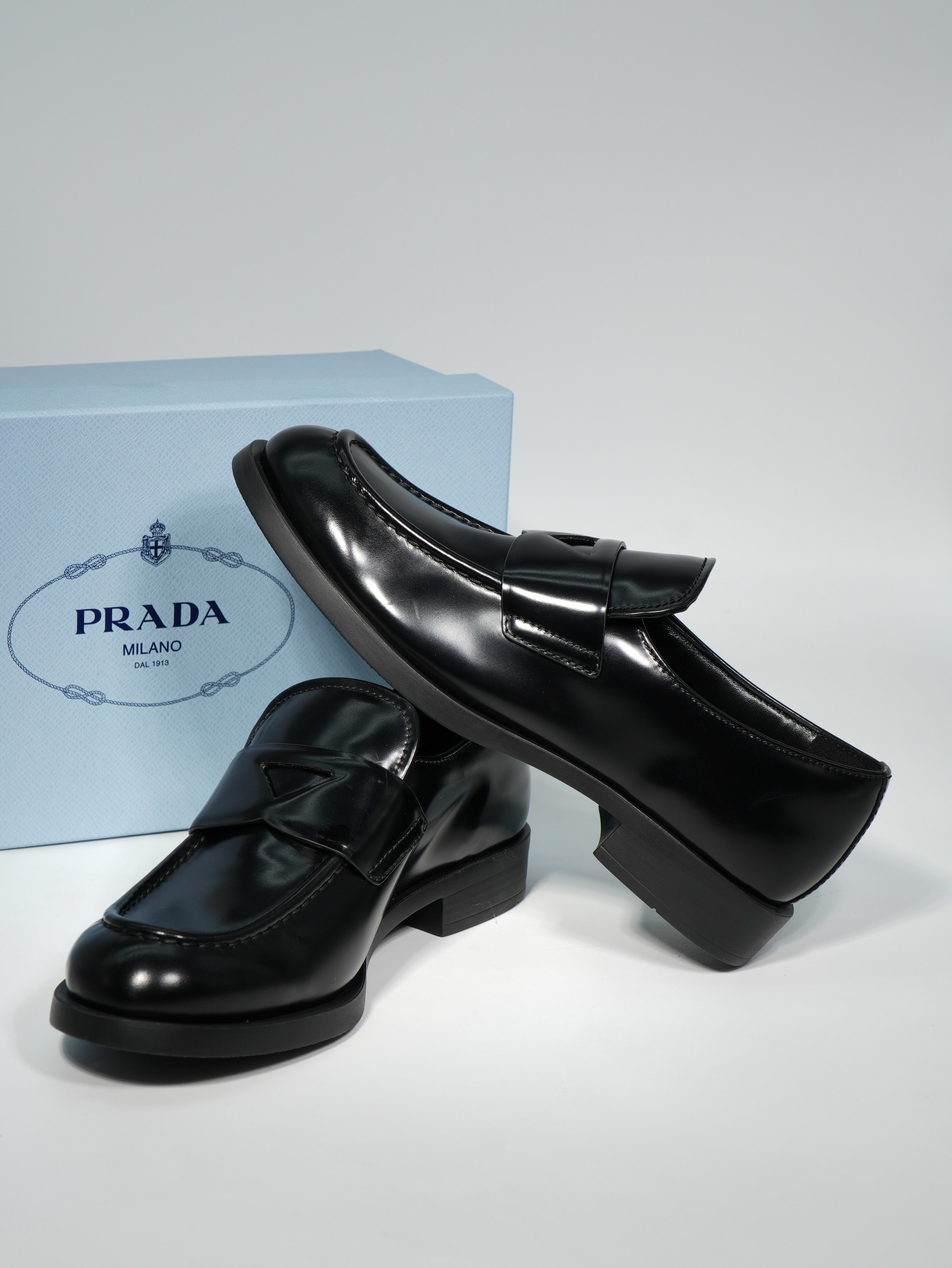 Prada Mocassini in Pelle Spazzolata