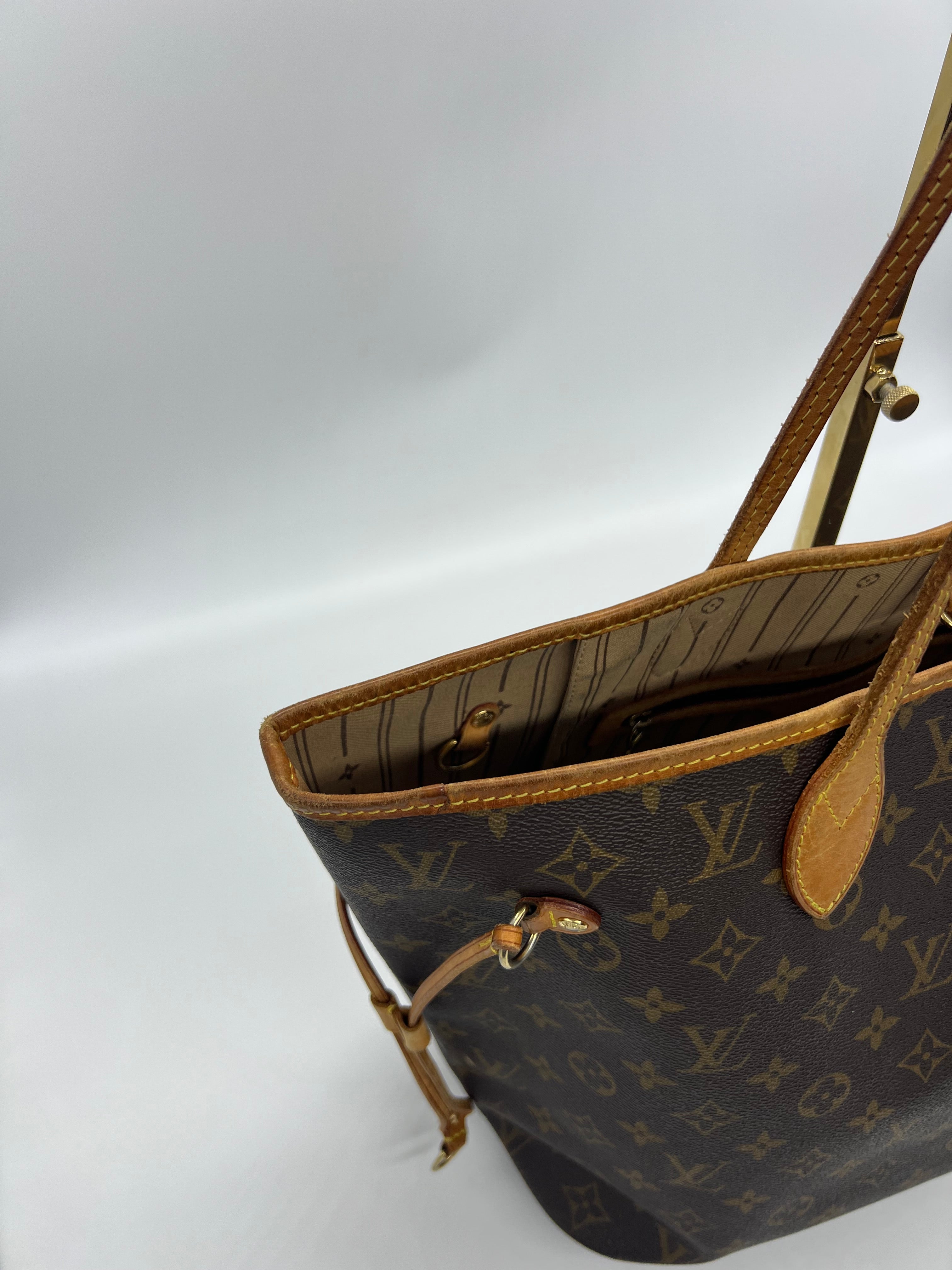 Louis Vuitton Neverfull MM Monogram