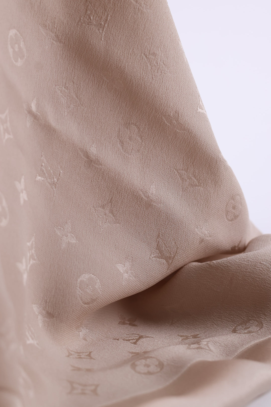 Louis Vuitton Foulard in Monogram