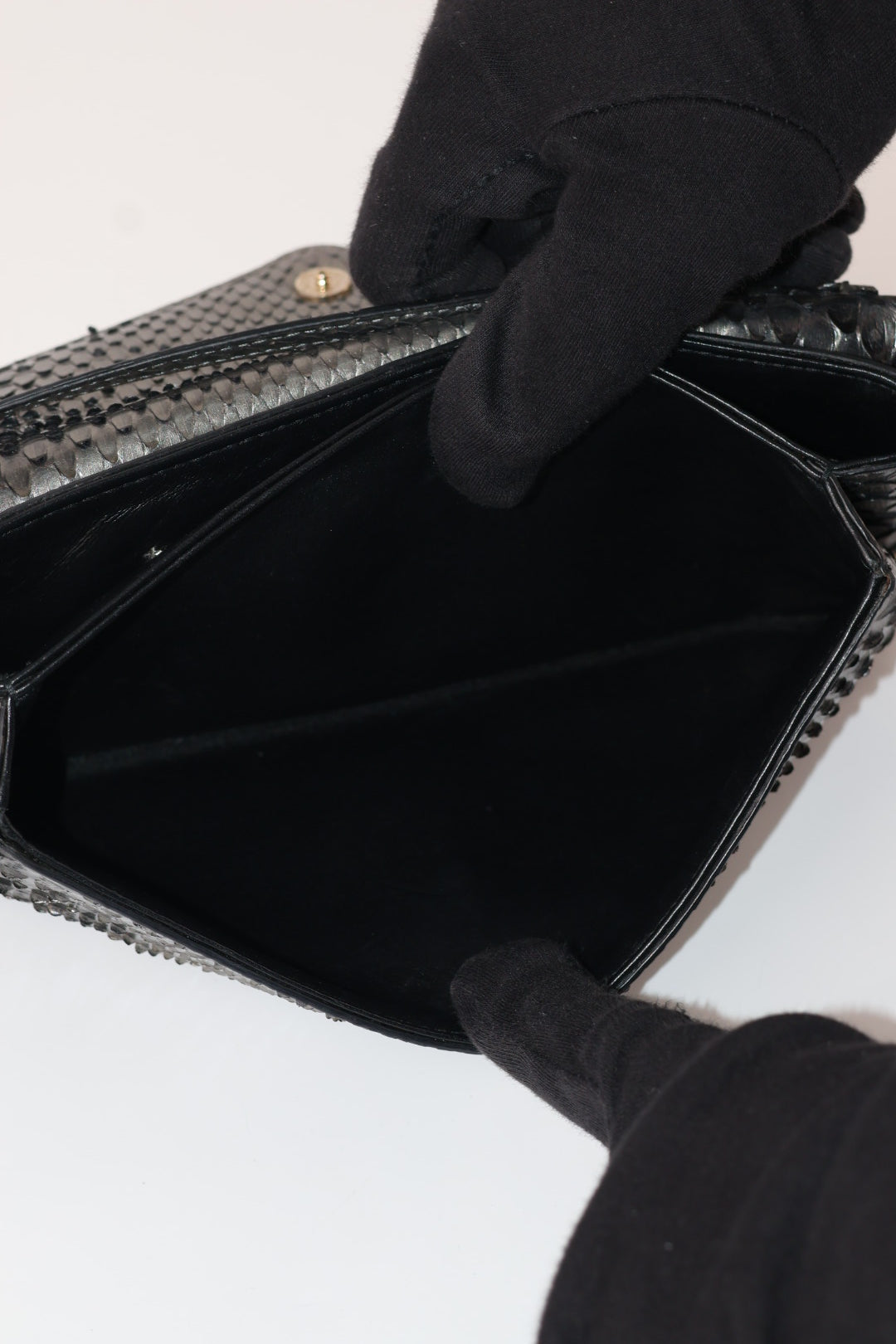 Bvulgari Chain Pochette Serpenti