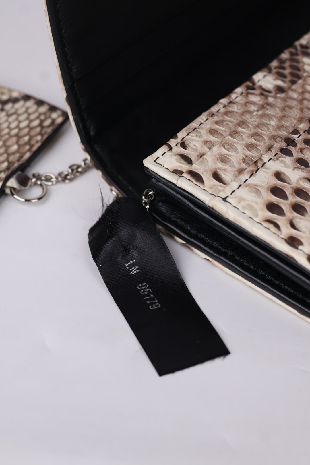 Prada Portafoglio Lungo Pitone