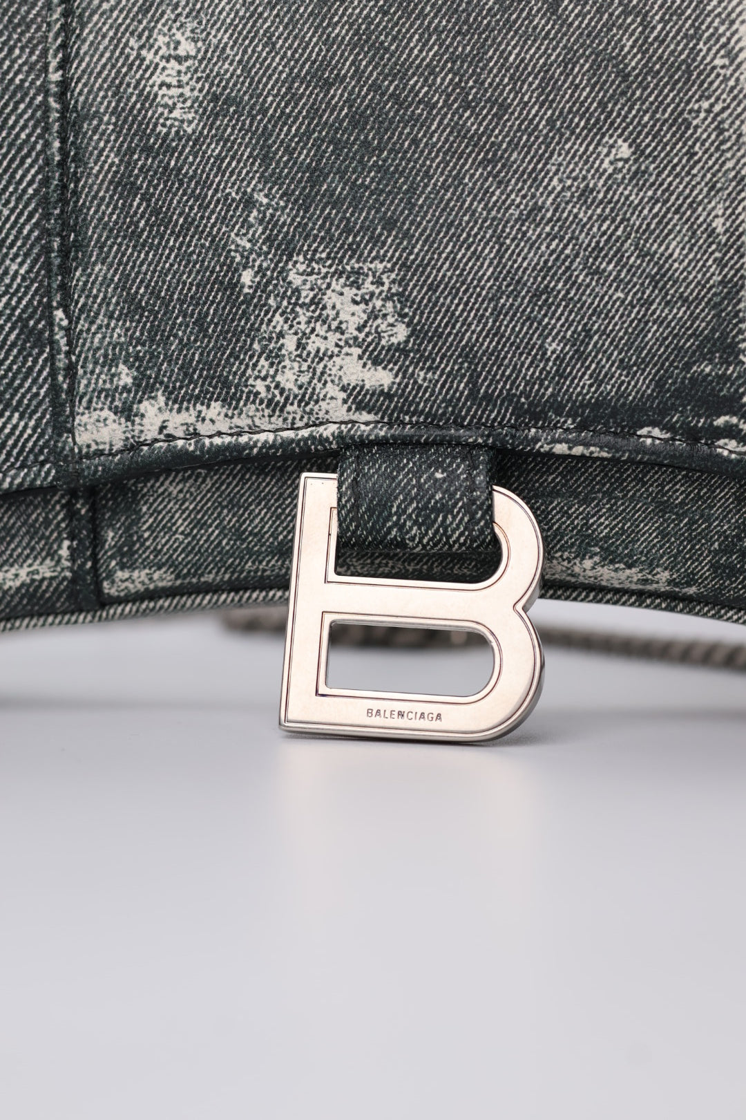 Balenciaga Woc Hourglass