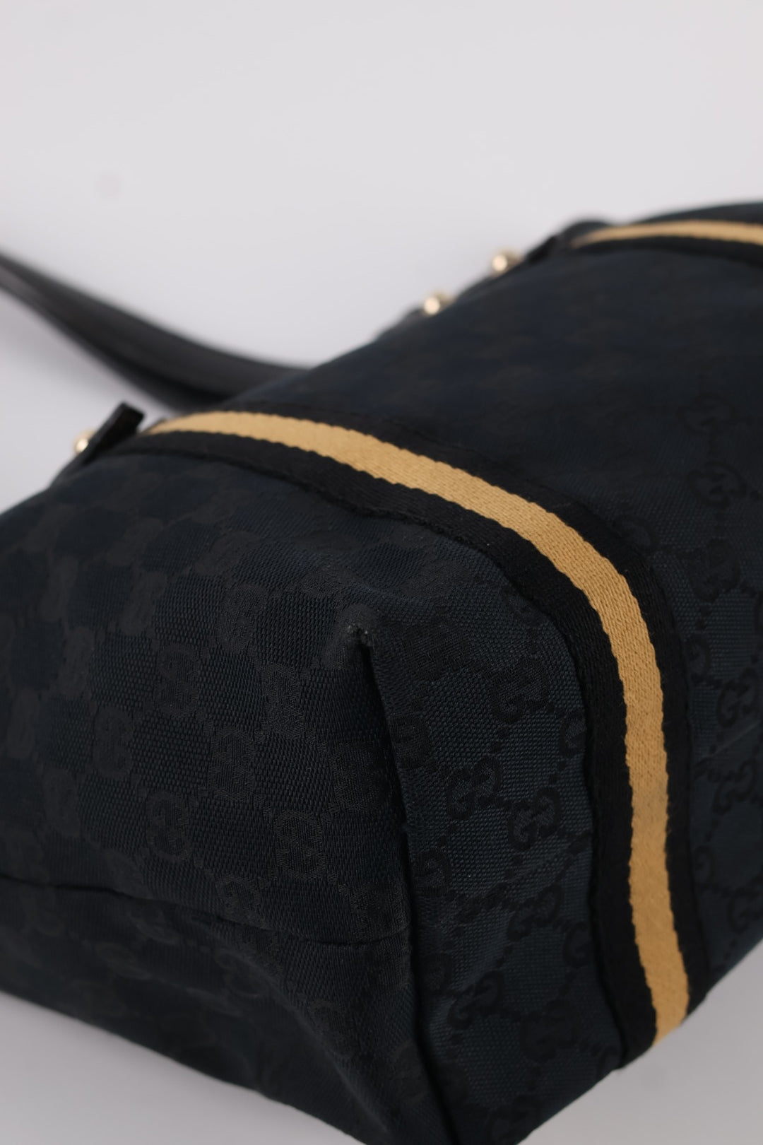 Gucci Tote GG Wave Small