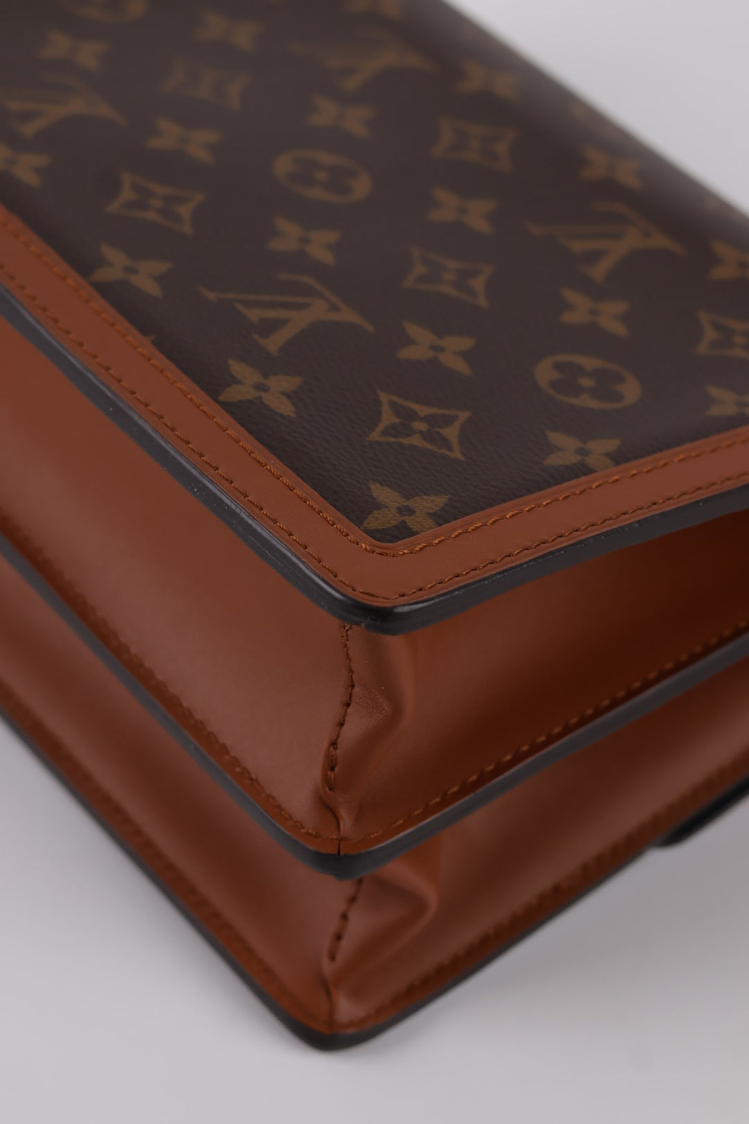 Louis Vuitton Dauphine MM