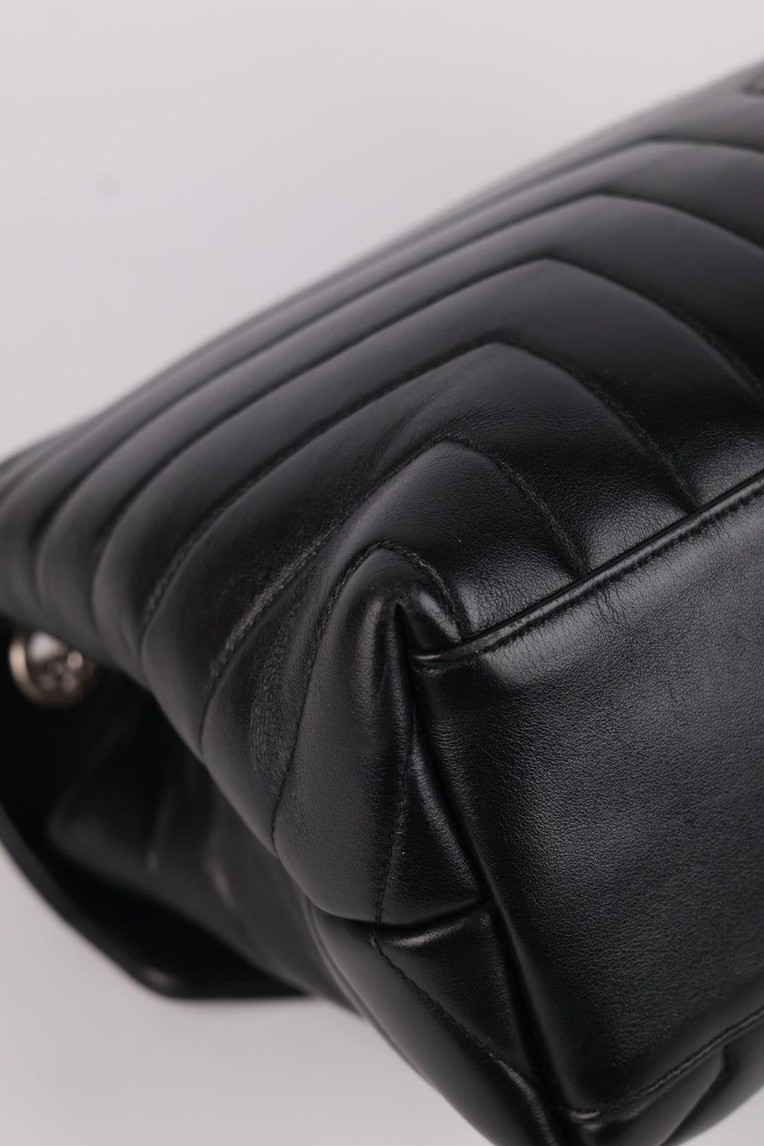 Saint Laurent Lou Lou Media