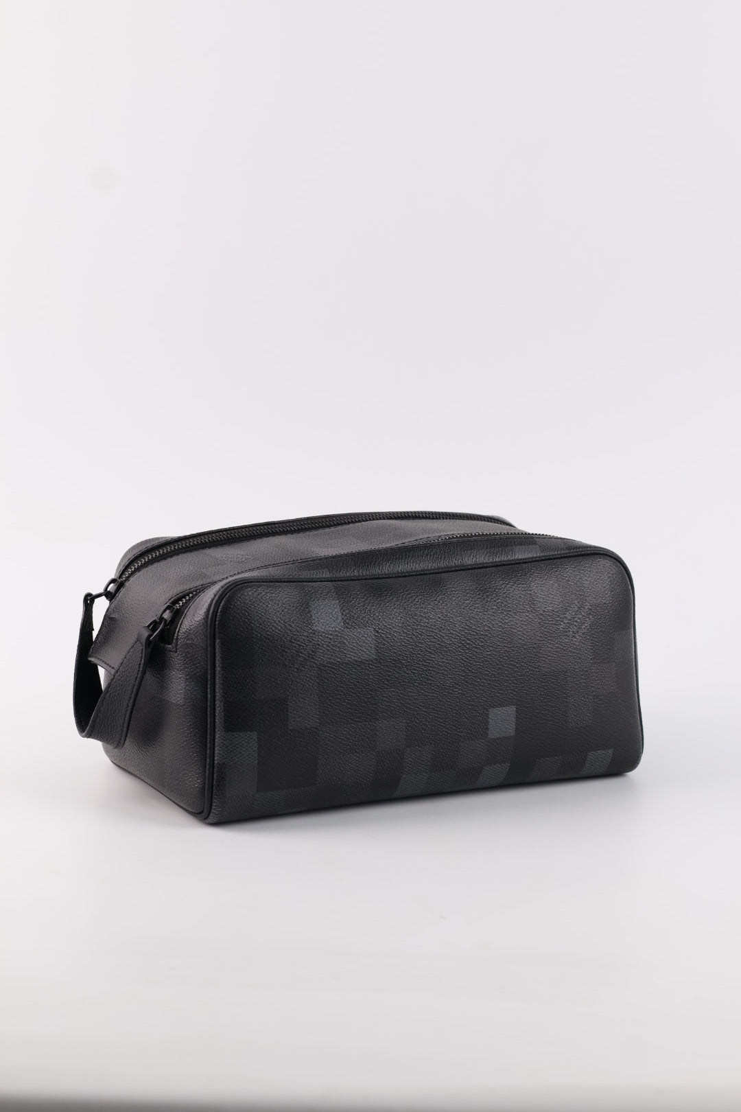 Louis Vuitton Toilette Dopp Kit Damoflage