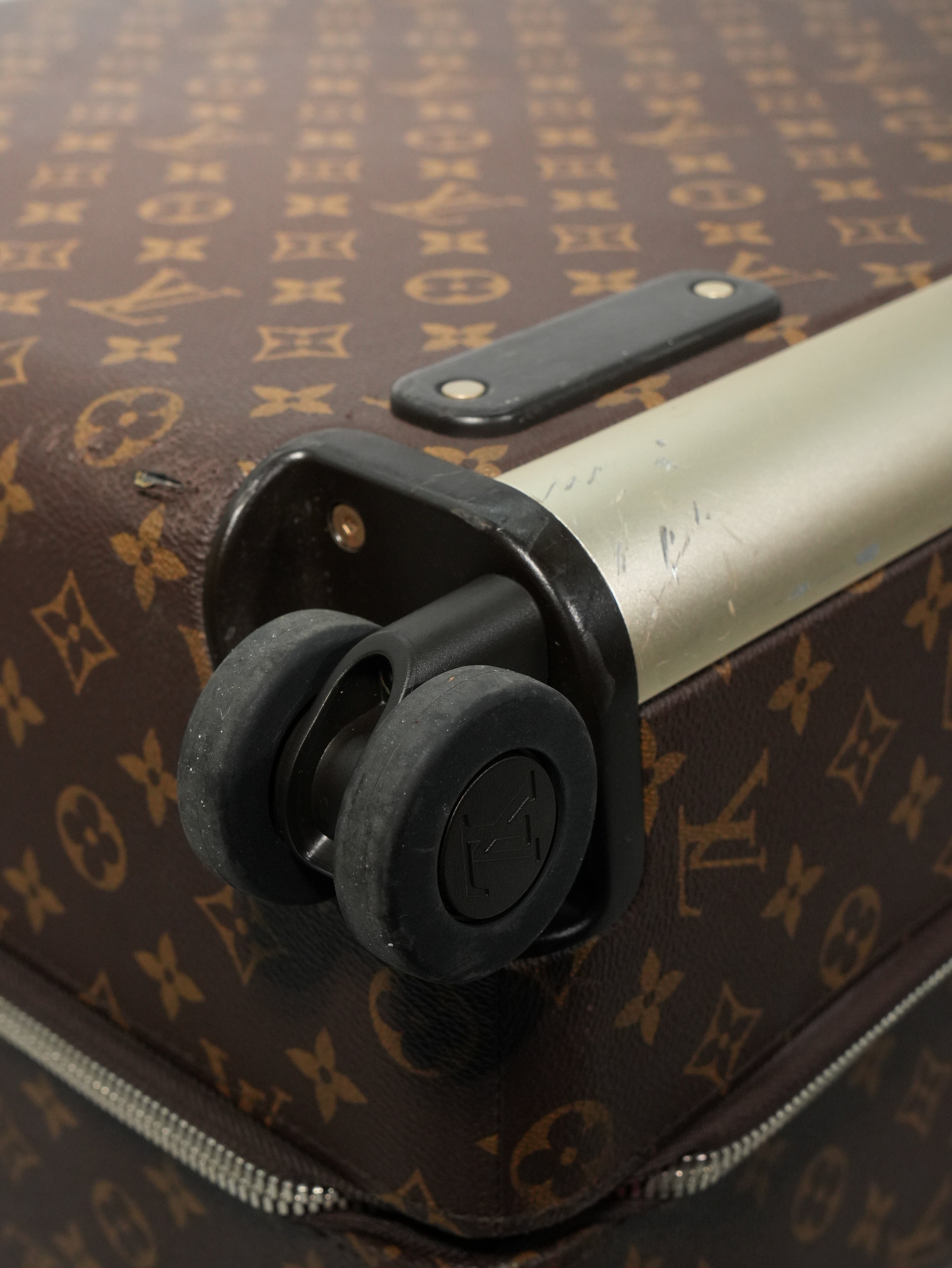 Louis Vuitton Horizon 70 Monogram