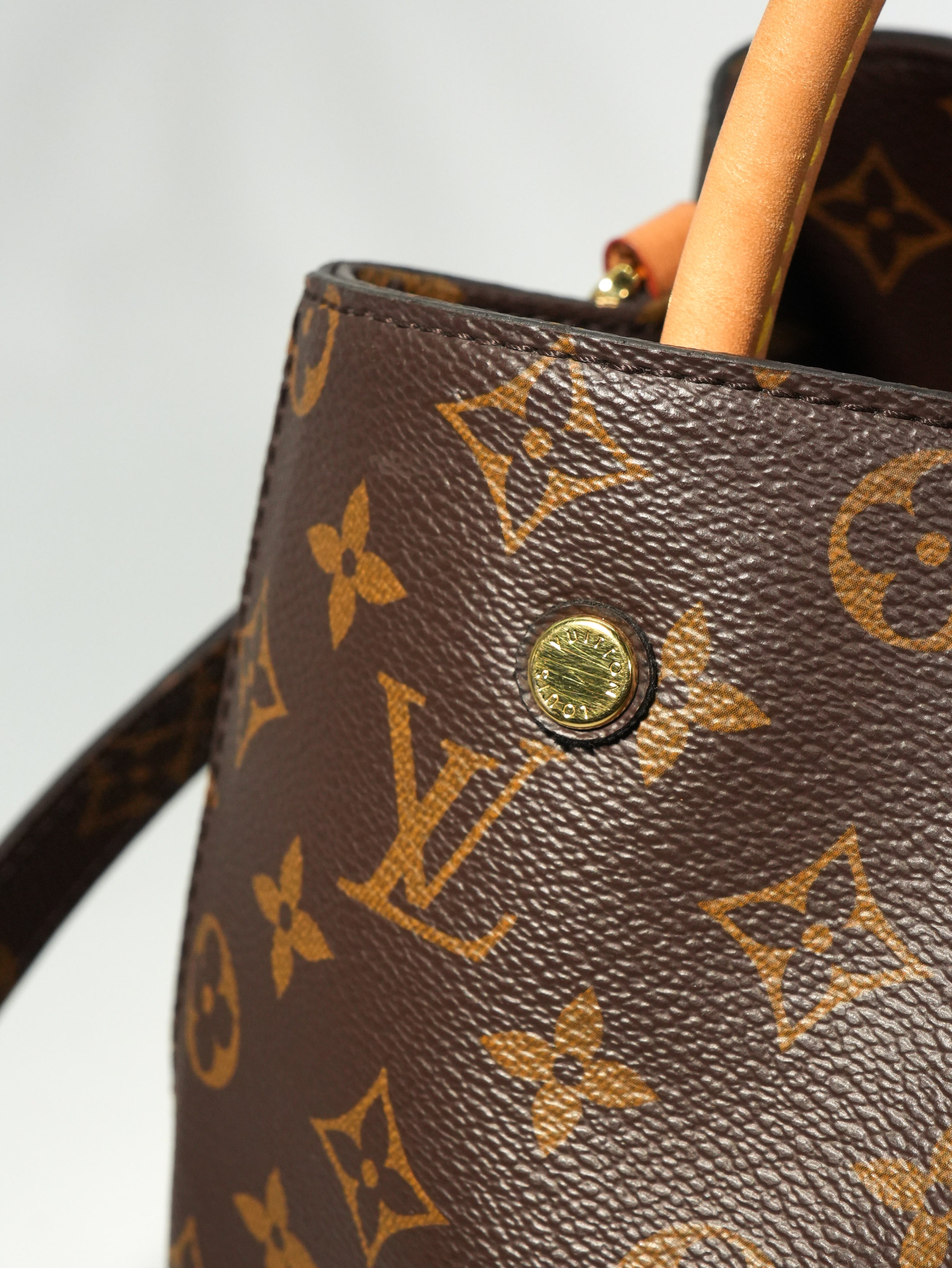 Louis Vuitton Montaigne MM