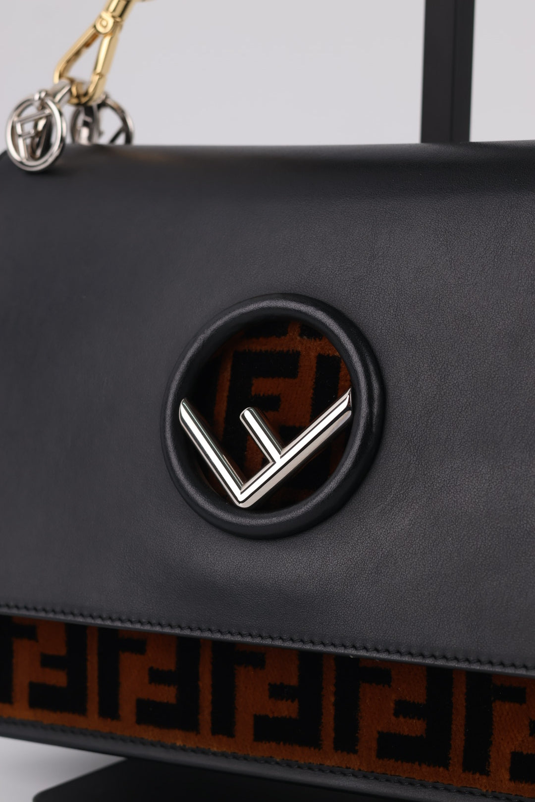 Fendi Kan FF Pelle e Velvet