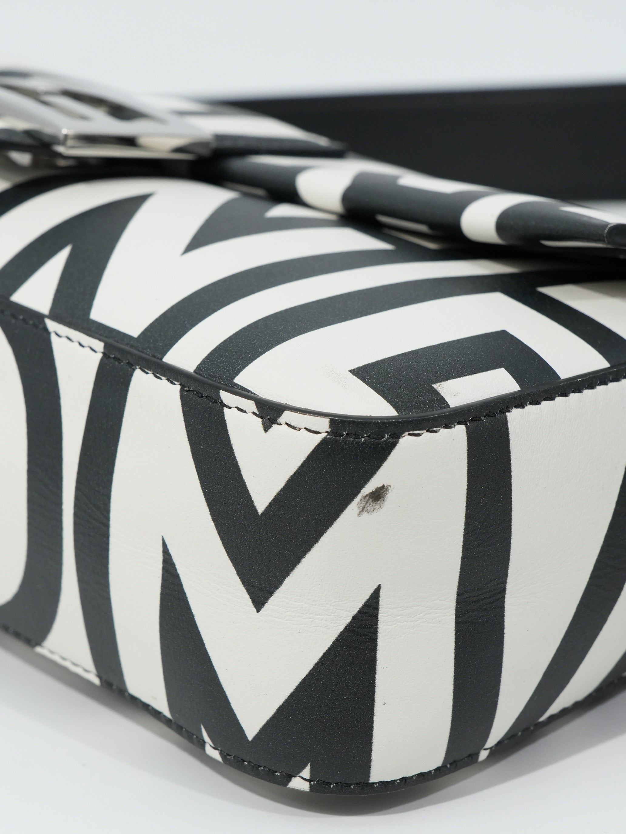 Fendi Baguette Media Marc Jacobs