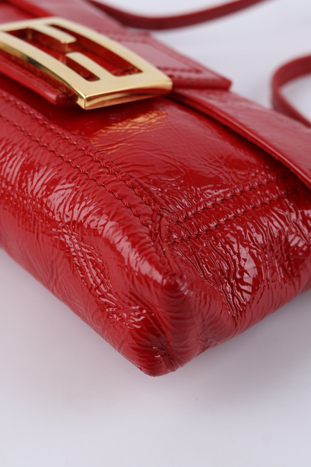 Fendi Mini Baguette in Vernice
