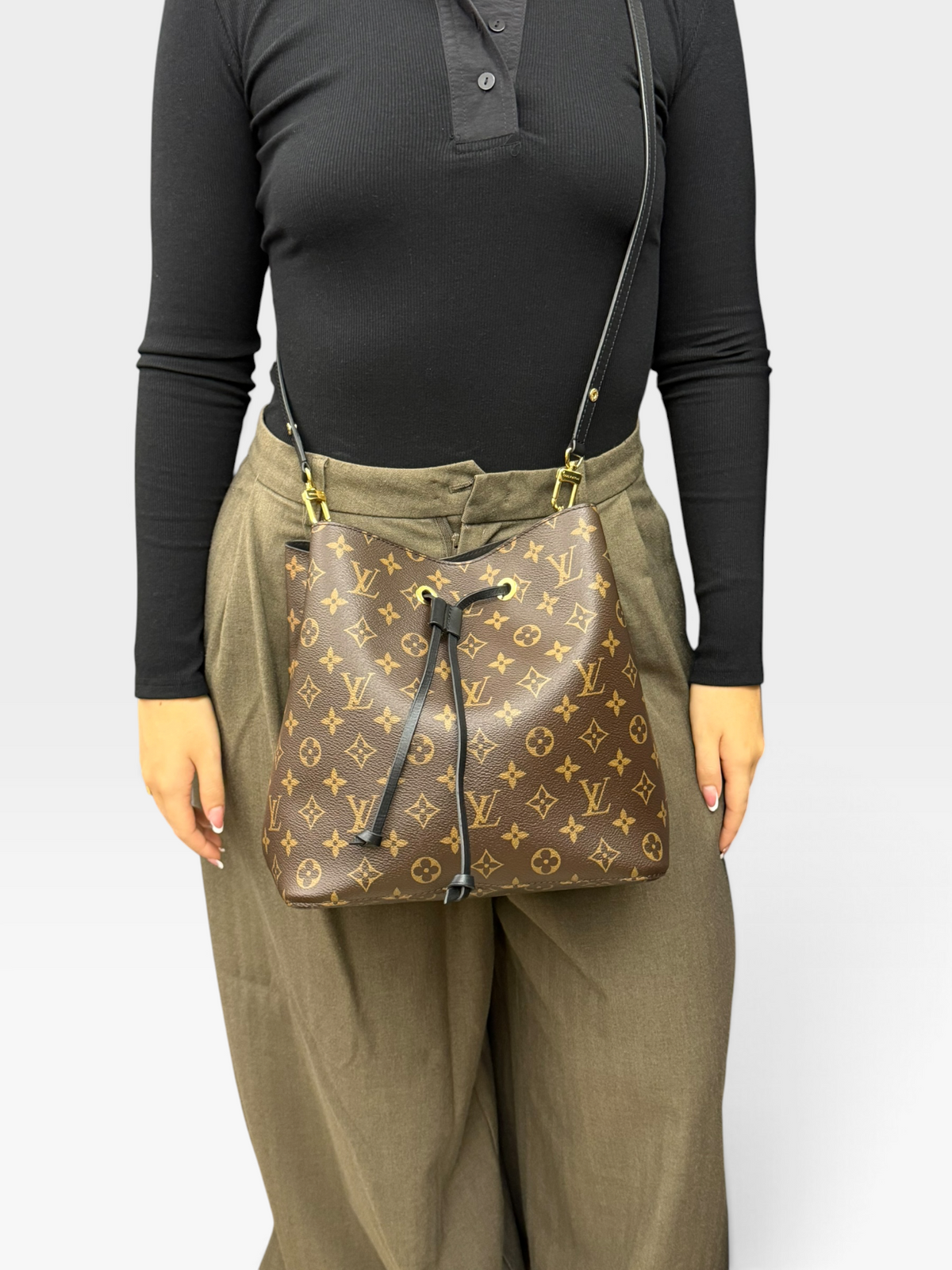 Louis Vuitton Neo Noé MM Monogram