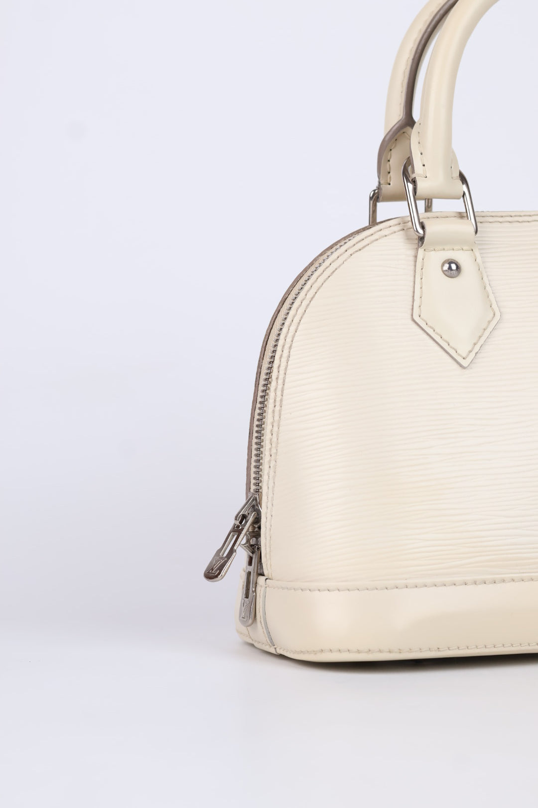 Louis Vuitton Alma BB Epi