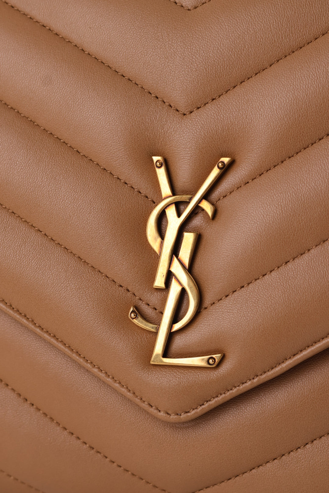 Saint Laurent Loulou Large