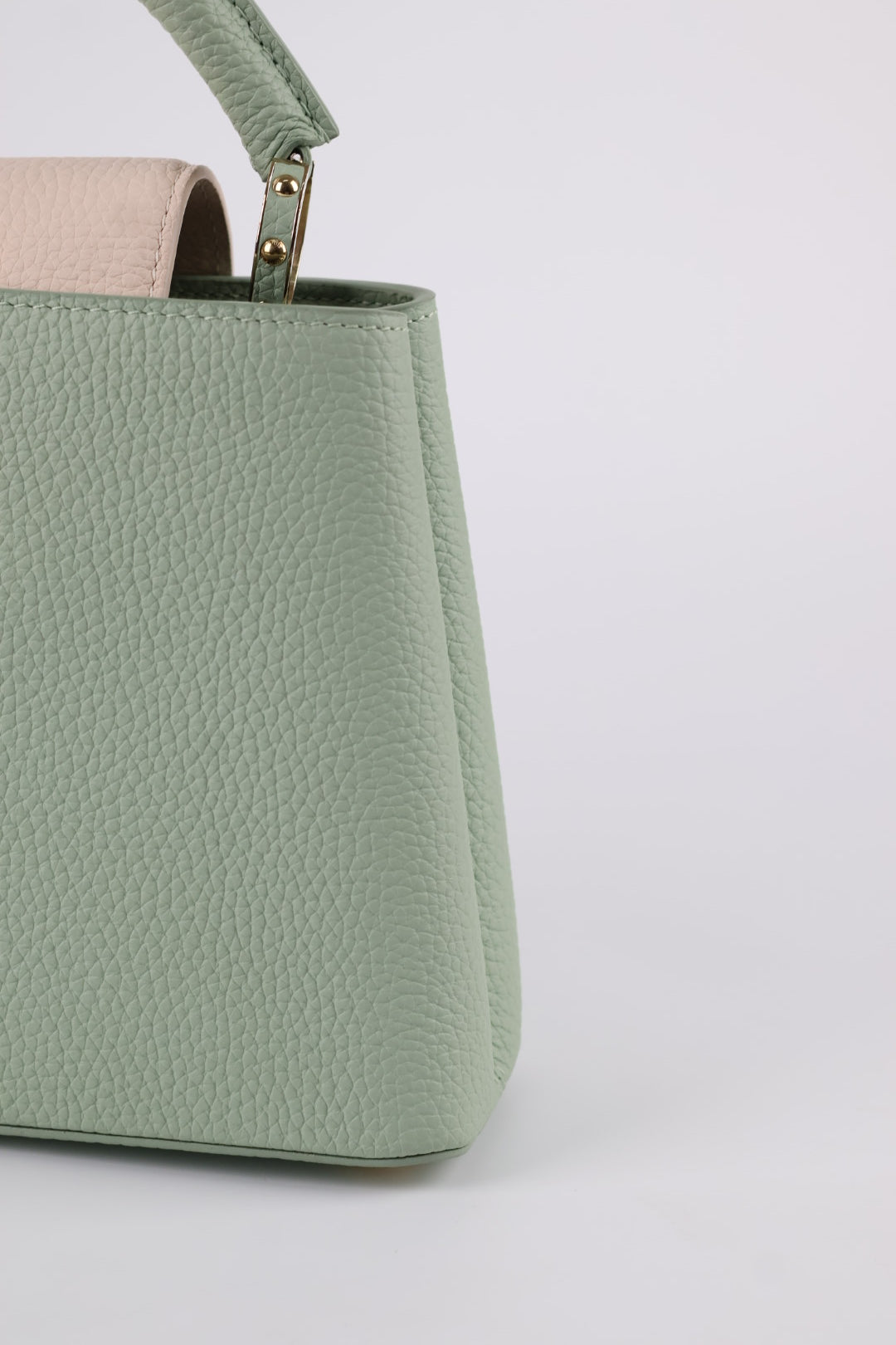 Louis Vuitton Capucines BB