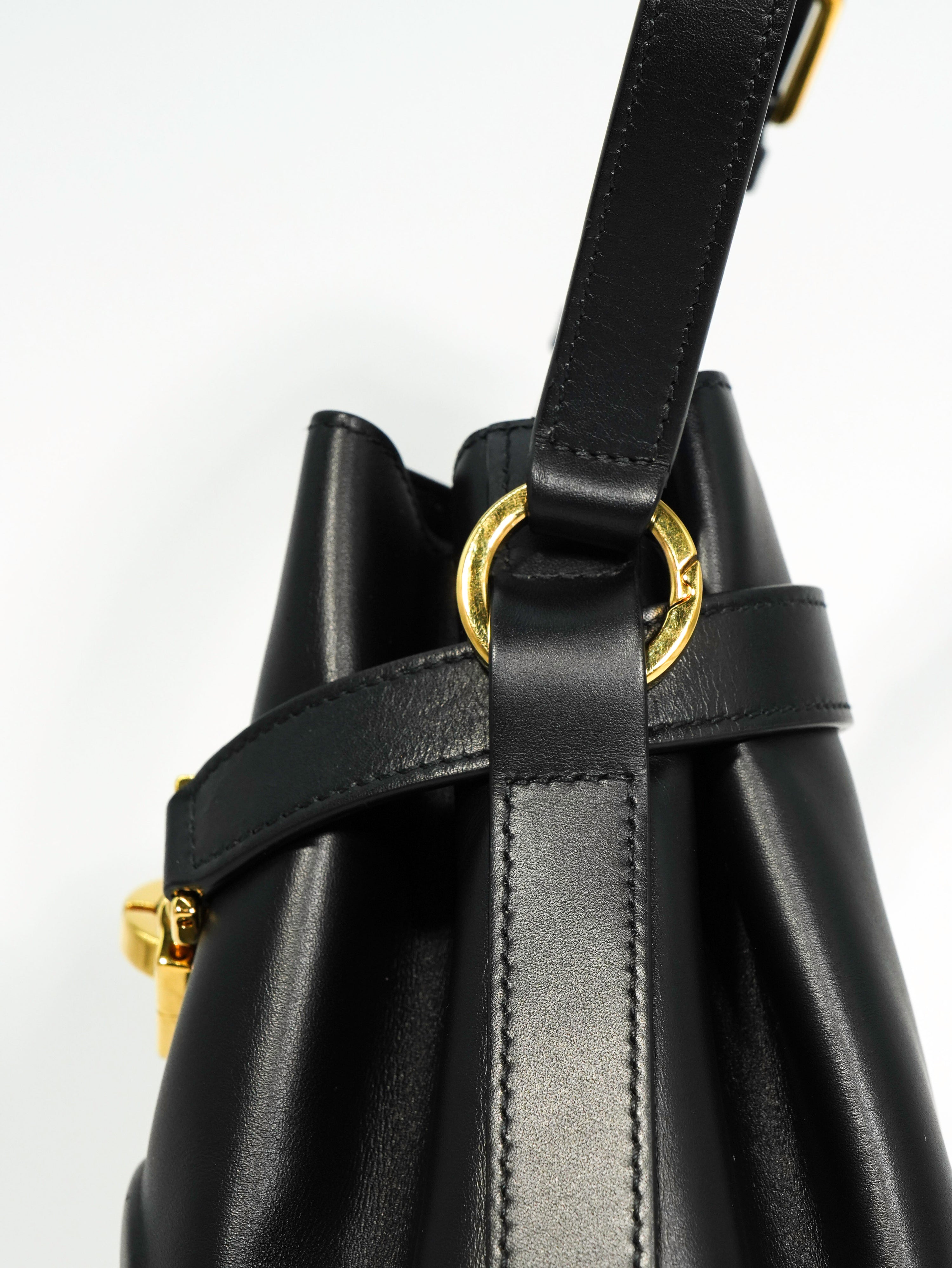 Dior C’est Dior in pelle