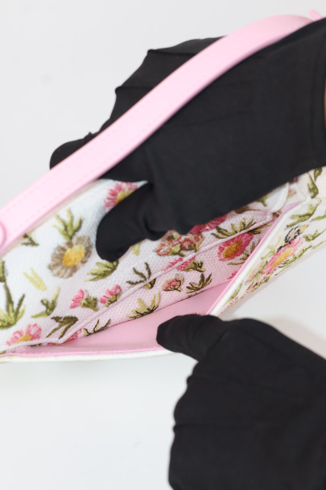 Dior Saddle Piccola Daisy Garden