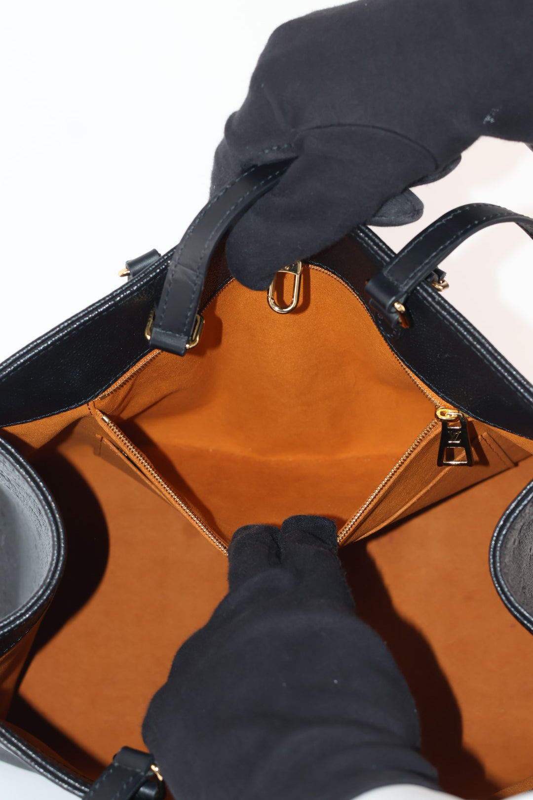 Louis Vuitton OnTheGo MM