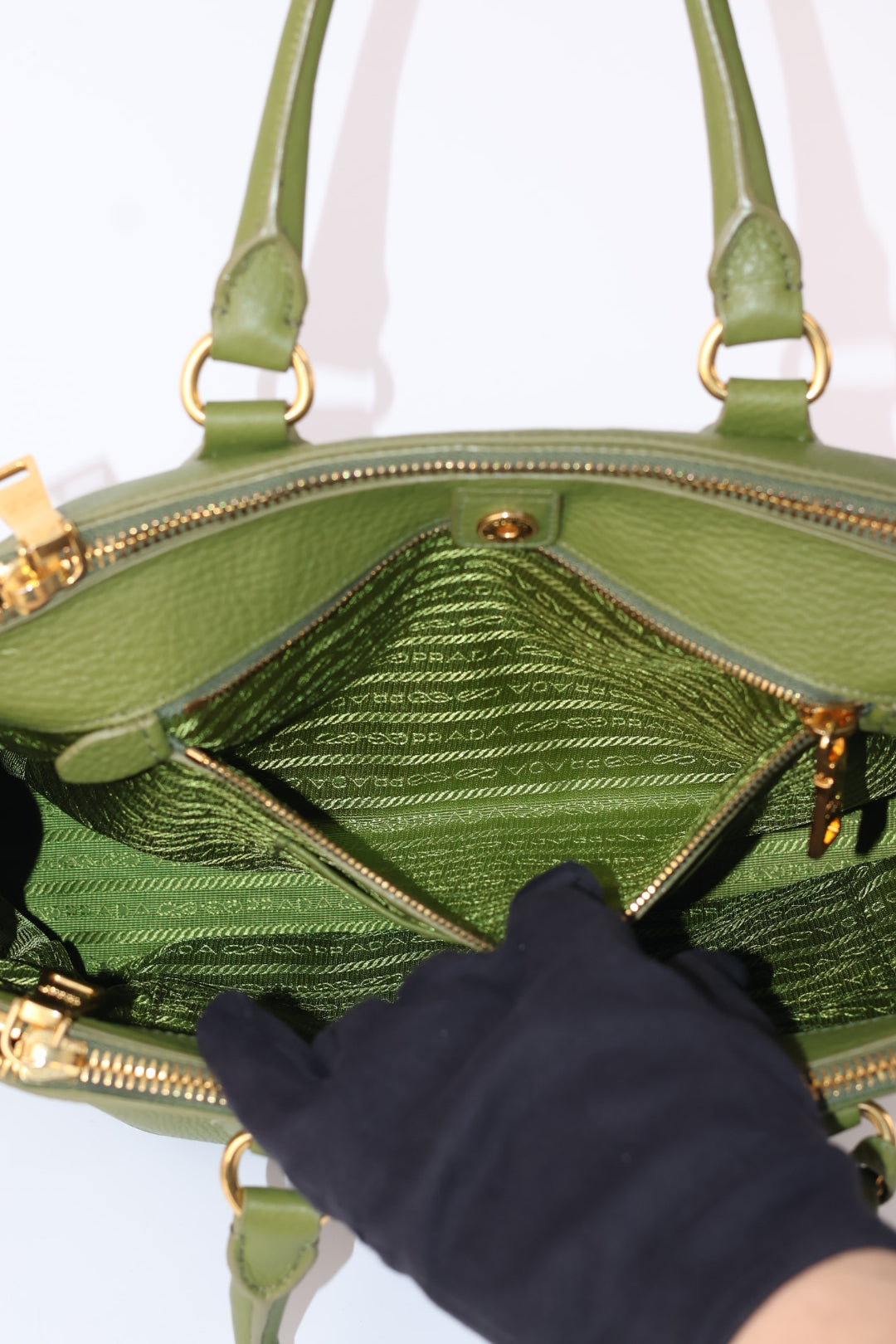 Prada Tote in Pelle Verde