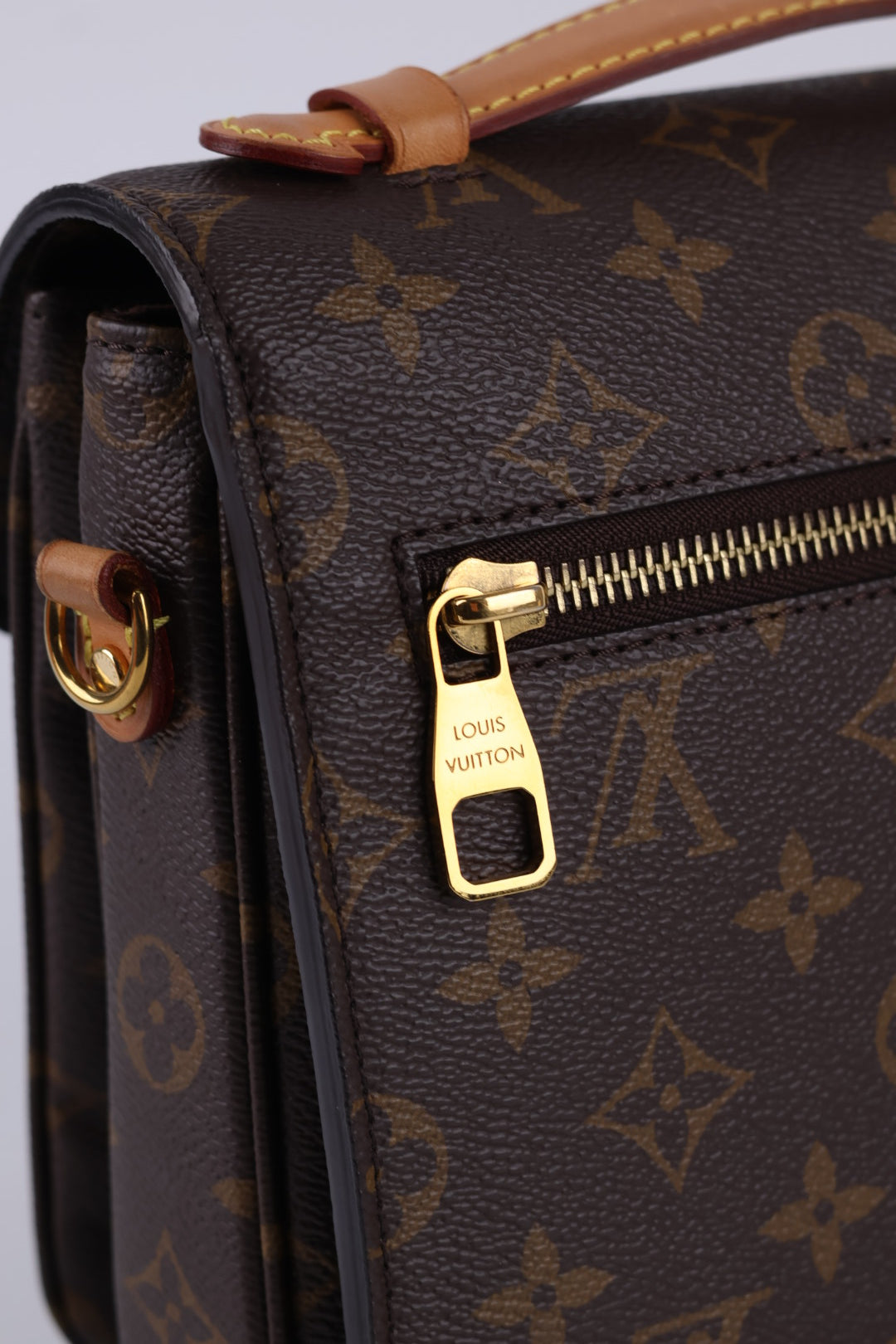 Louis Vuitton Métis Monogram