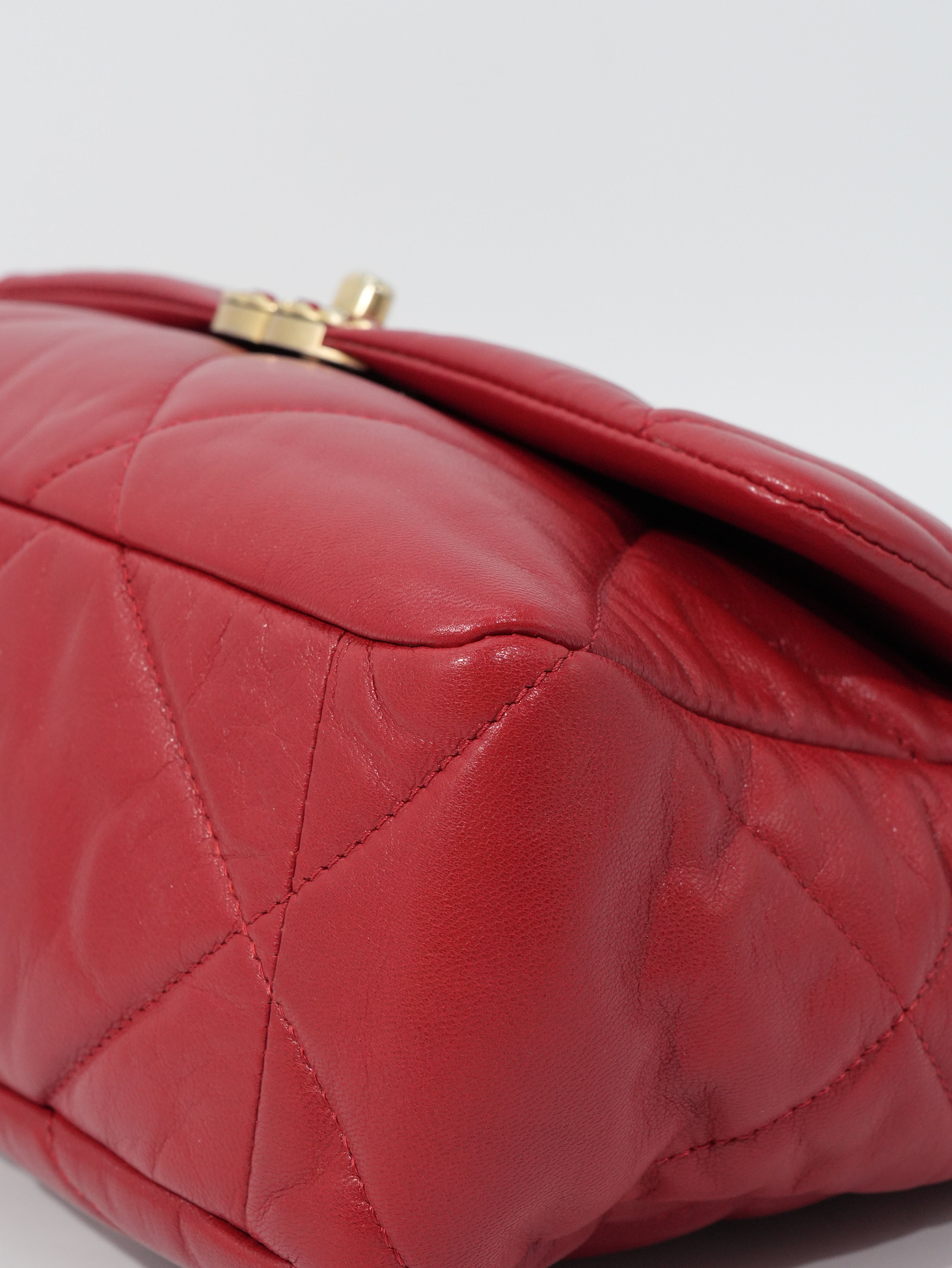 Chanel 19 Large in Pelle d’Agnello