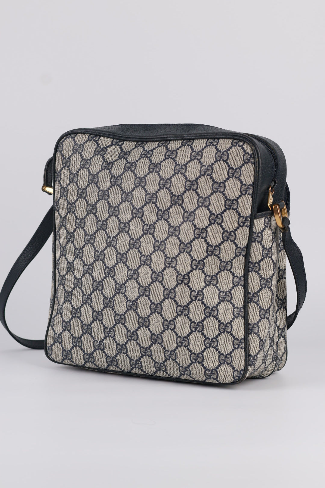 Gucci Messenger GG Supreme Vintage