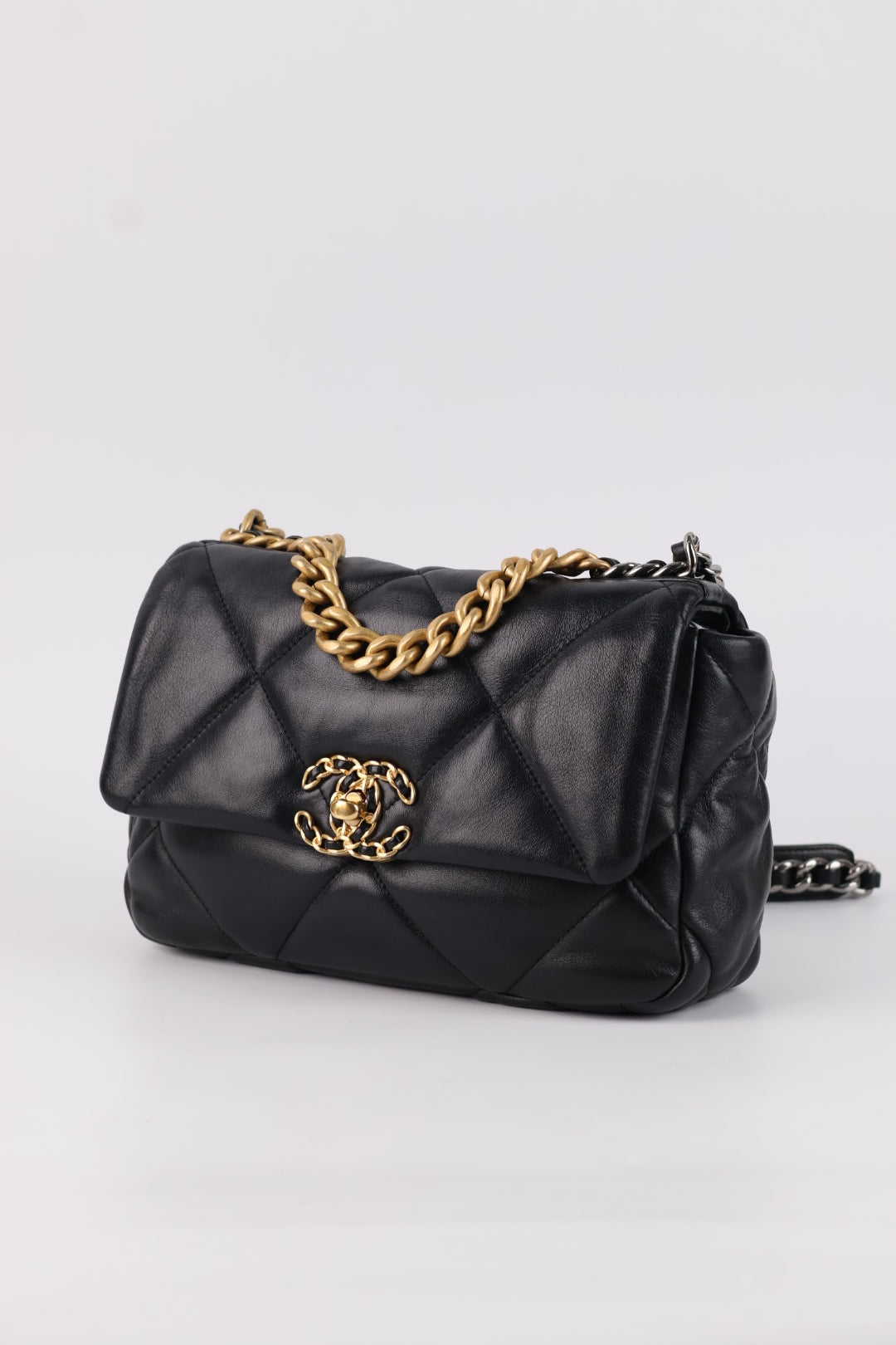Chanel 19 in Pelle d’Agnello