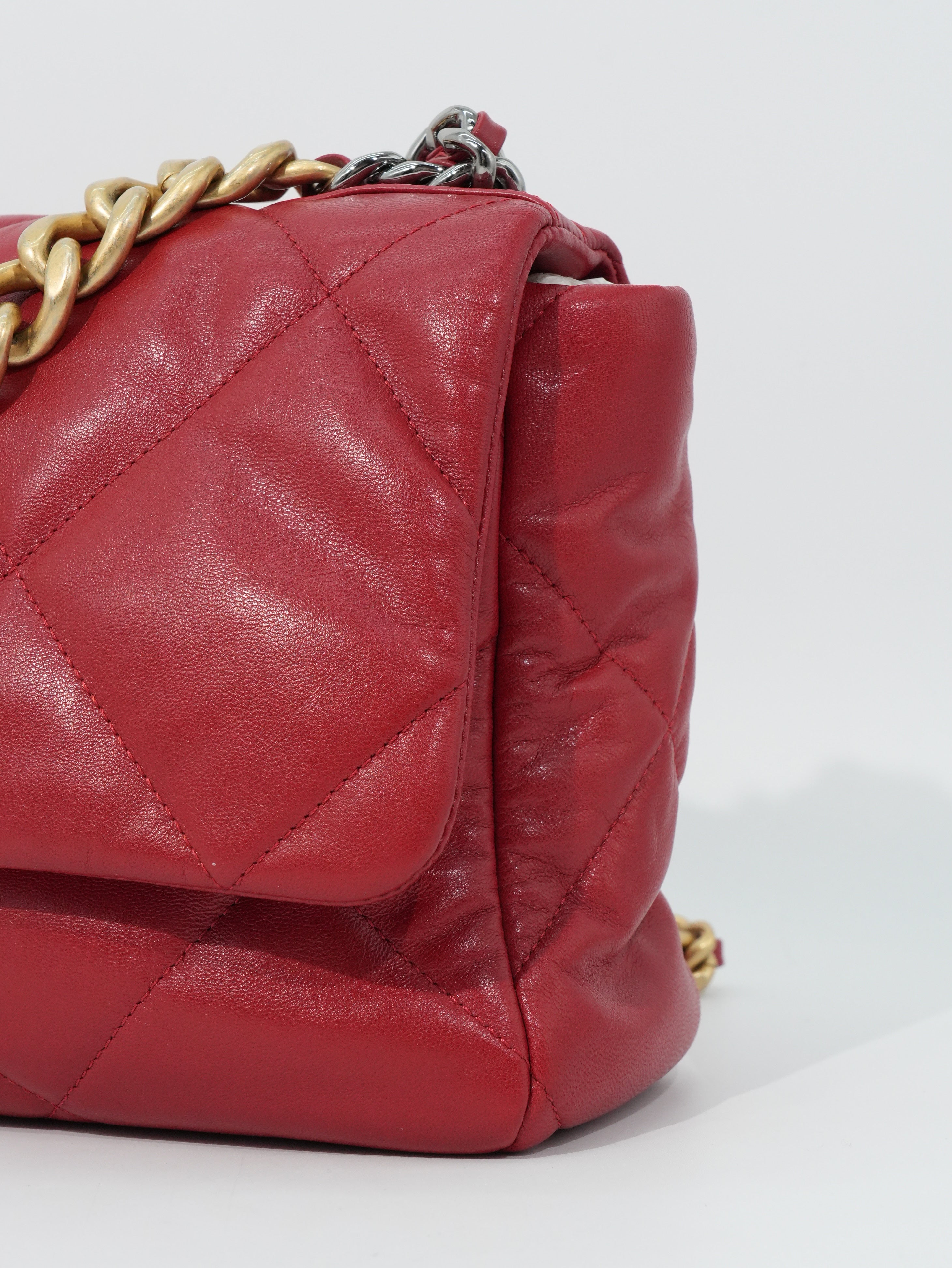 Chanel 19 Large in Pelle d’Agnello