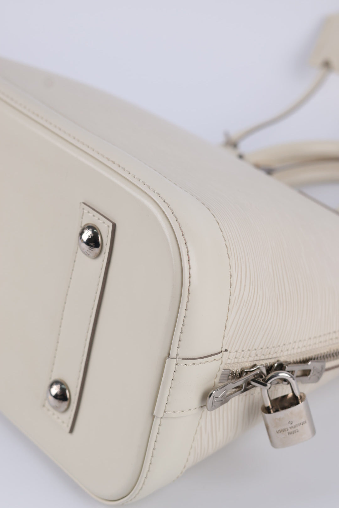 Louis Vuitton Alma in pelle Epi