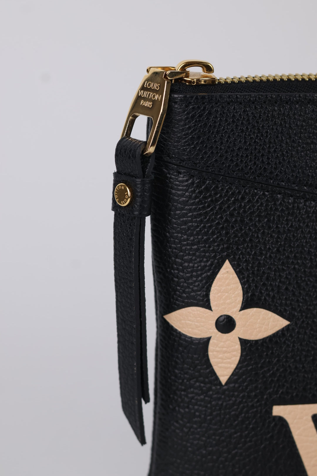 Louis Vuitton Daily Pochette Empreinte