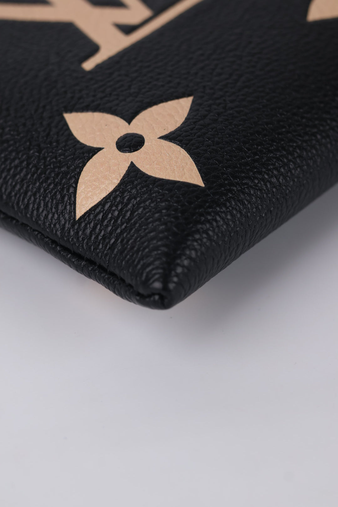 Louis Vuitton Daily Pochette Empreinte