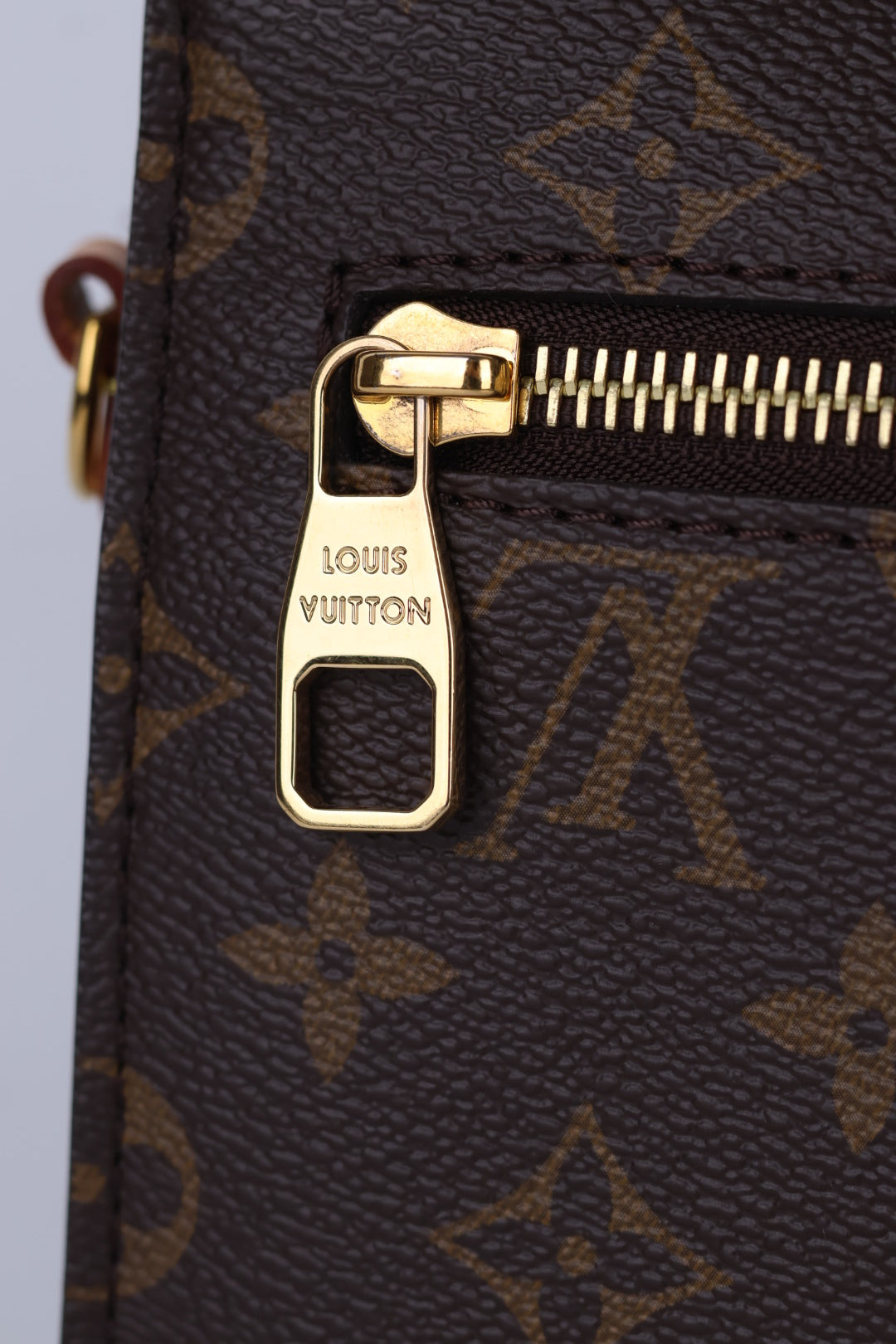 Louis Vuitton Métis Monogram
