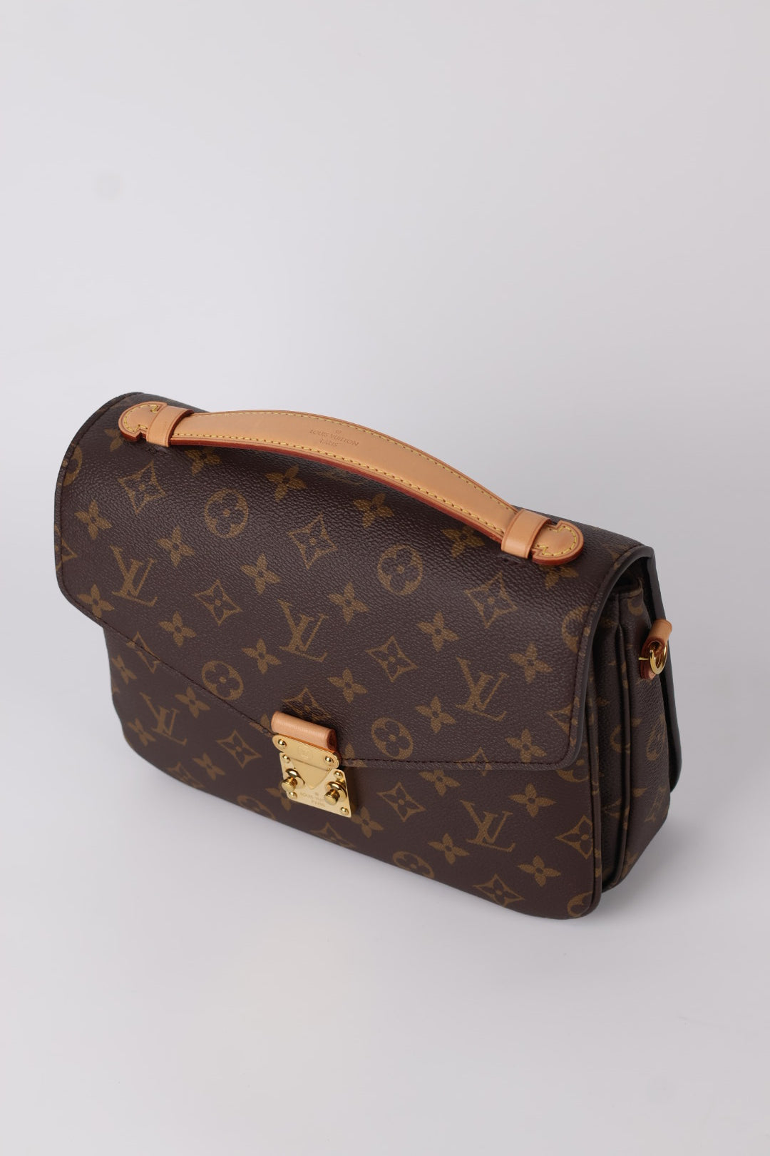Louis Vuitton Métis Monogram