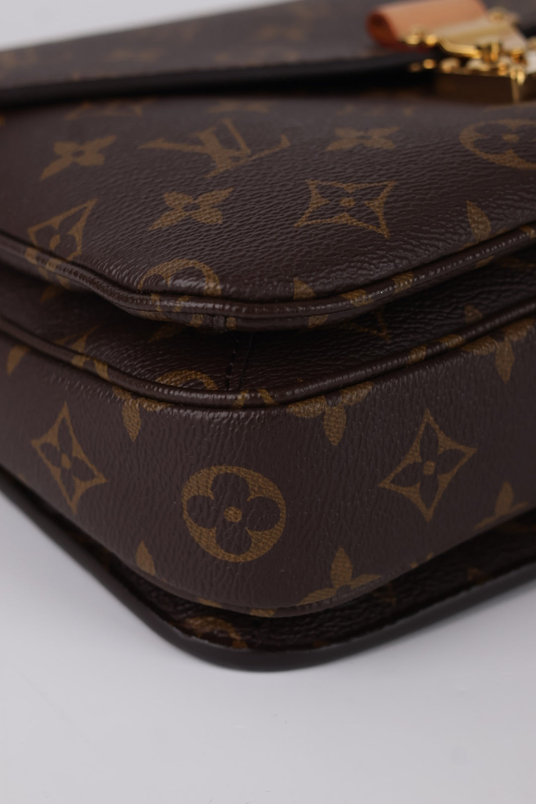 Louis Vuitton Métis Monogram