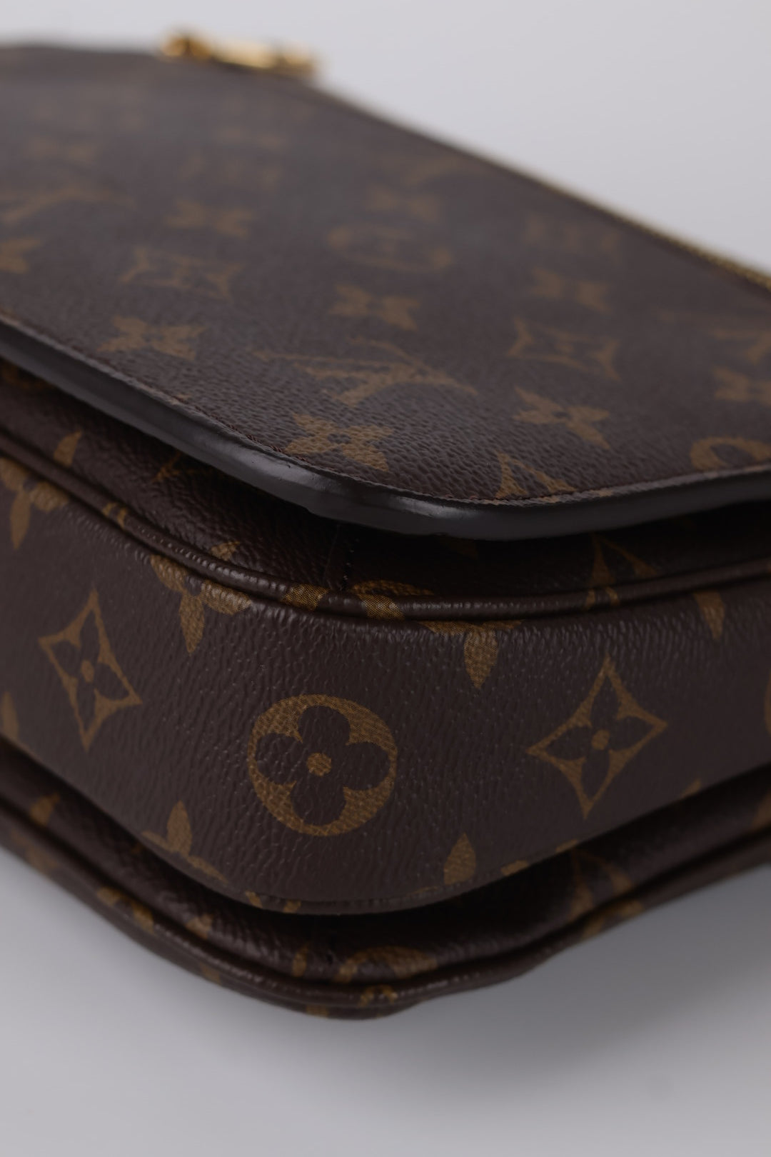 Louis Vuitton Métis Monogram