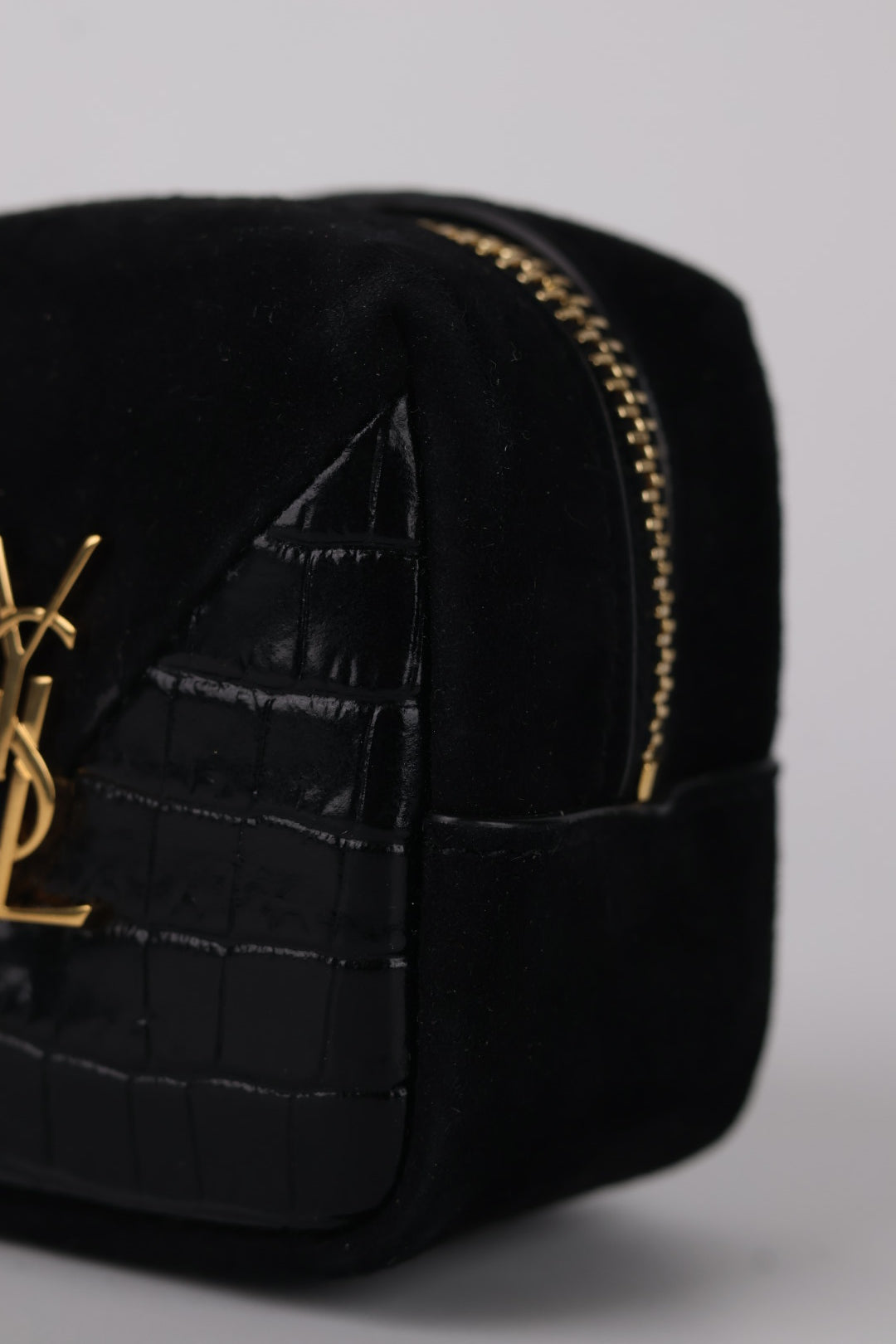 Saint Laurent Pouch